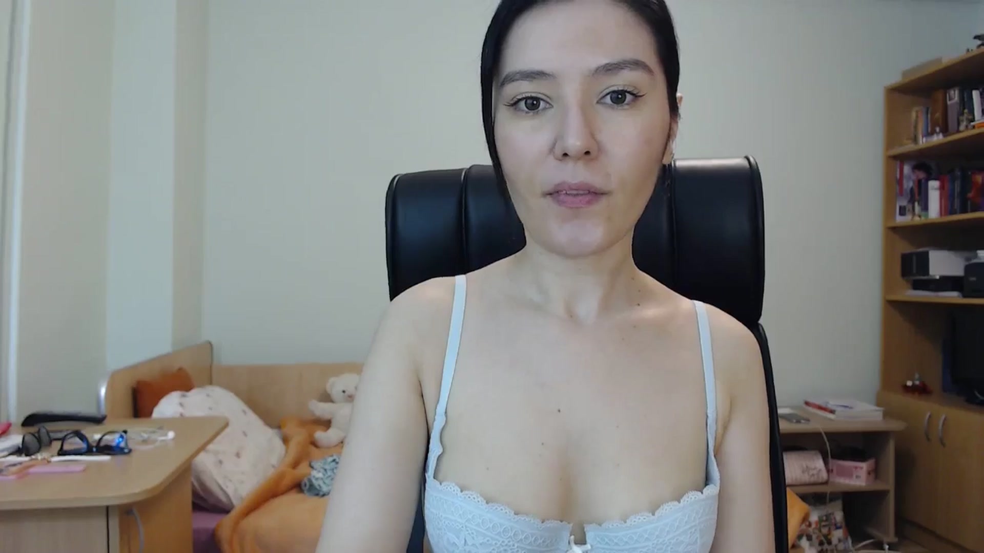 Gallery image thumbnail from SailorJupitr's myfreecams stream on, 06/07/2024, 21:23 image 2 of 20
