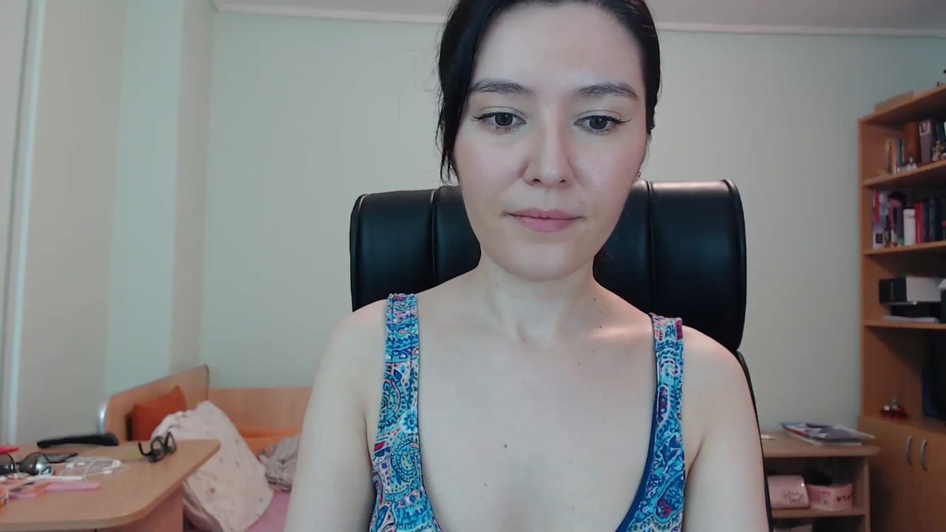 Gallery image thumbnail from SailorJupitr's myfreecams stream on, 06/21/2024, 19:14 image 14 of 20