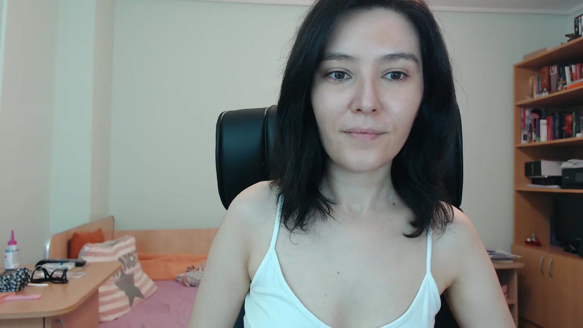 Gallery image thumbnail from SailorJupitr's myfreecams stream on, 06/23/2024, 20:50 image 4 of 20