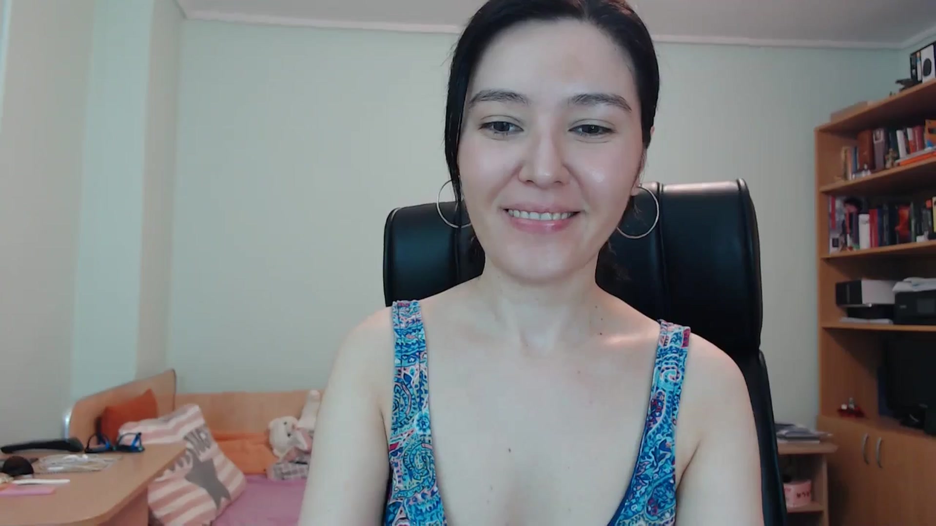 Gallery image thumbnail from SailorJupitr's myfreecams stream on, 06/25/2024, 18:55 image 10 of 20