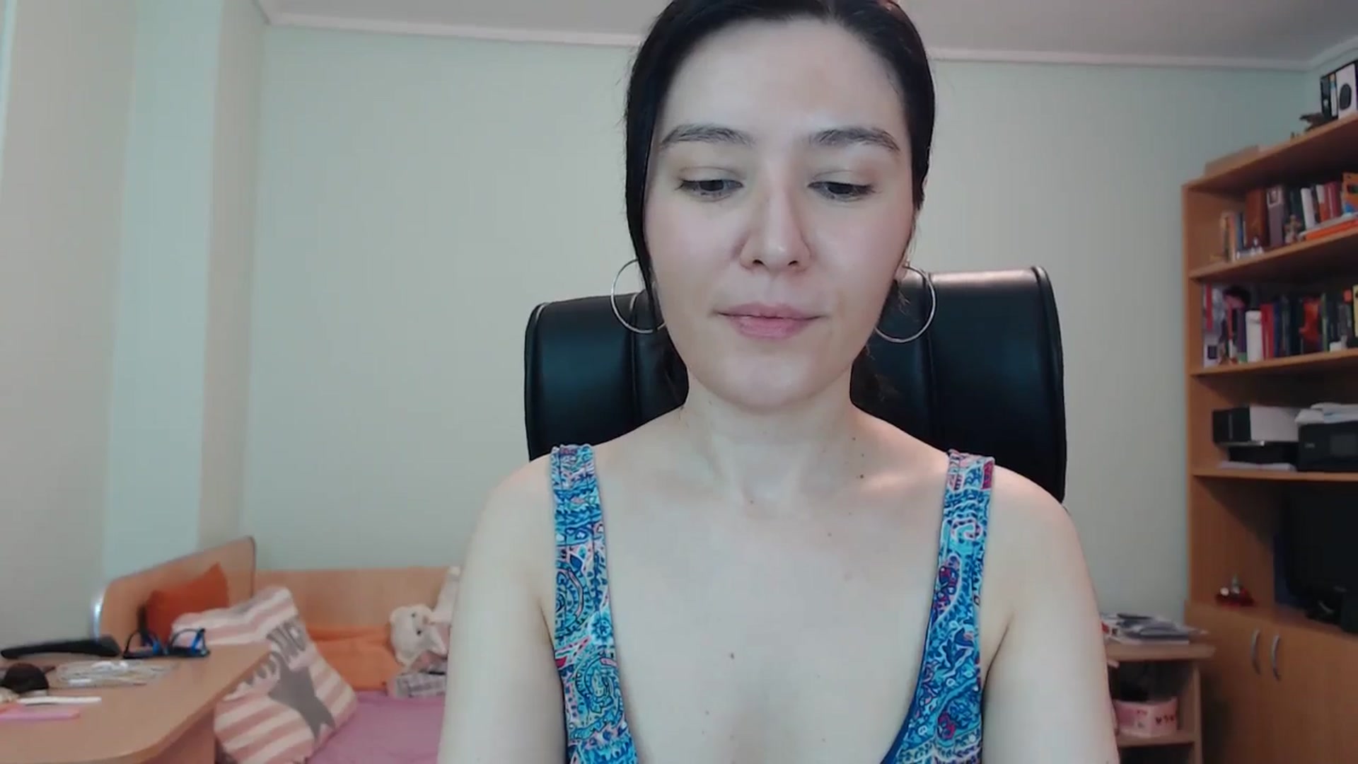 Gallery image thumbnail from SailorJupitr's myfreecams stream on, 06/25/2024, 18:55 image 11 of 20