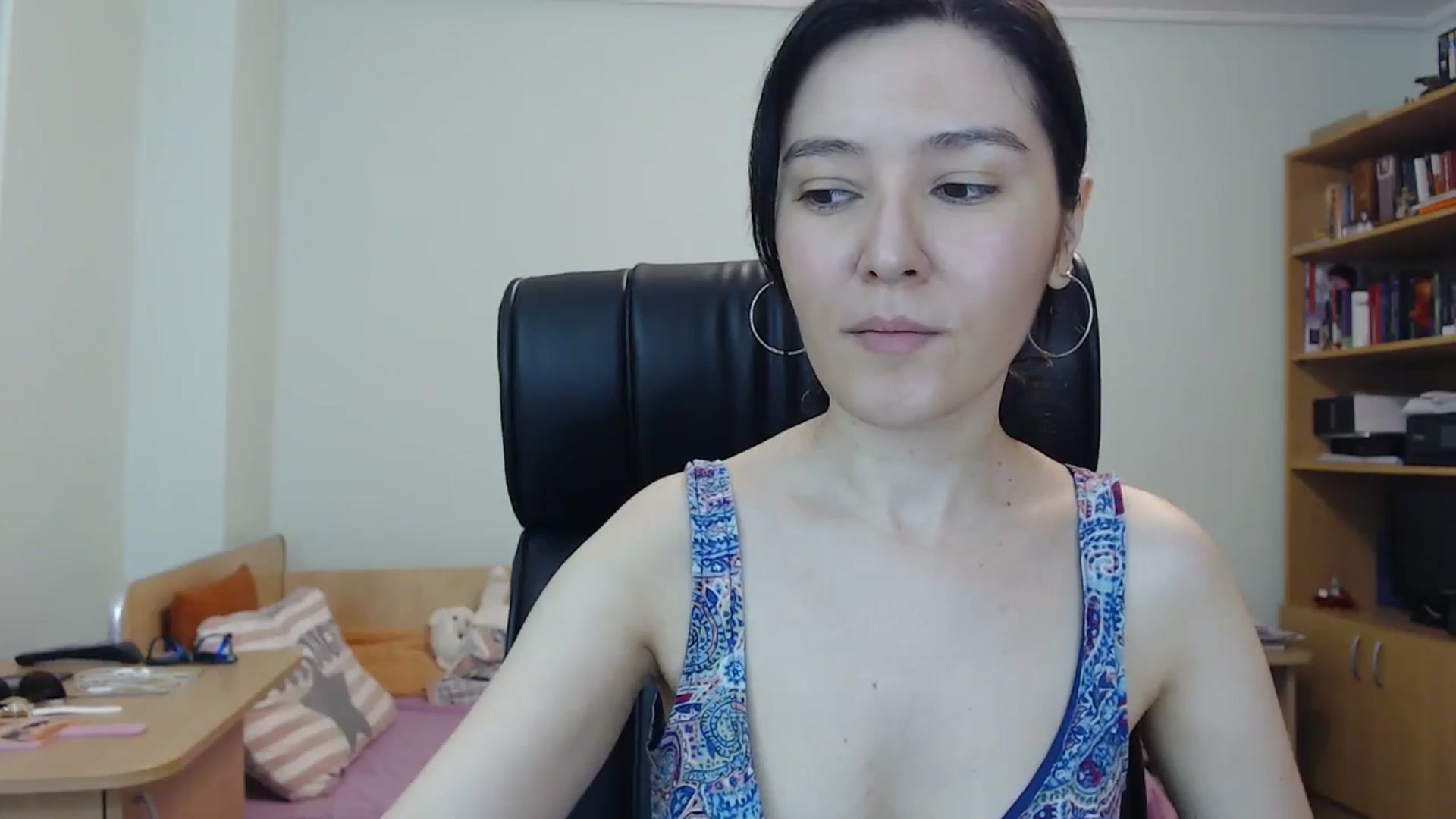 Gallery image thumbnail from SailorJupitr's myfreecams stream on, 06/25/2024, 21:11 image 5 of 20