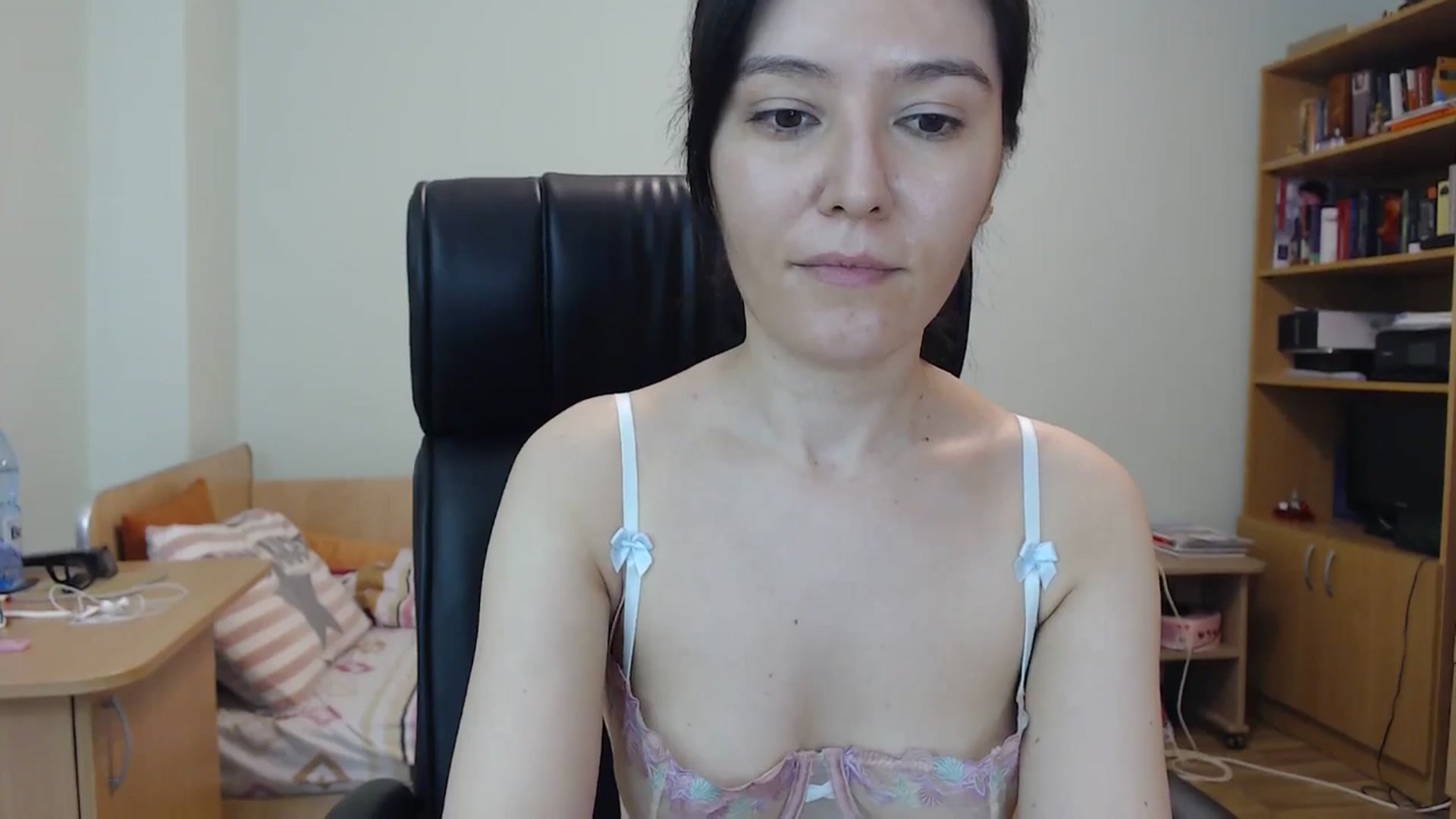 Gallery image thumbnail from SailorJupitr's myfreecams stream on, 07/05/2024, 20:54 image 17 of 20