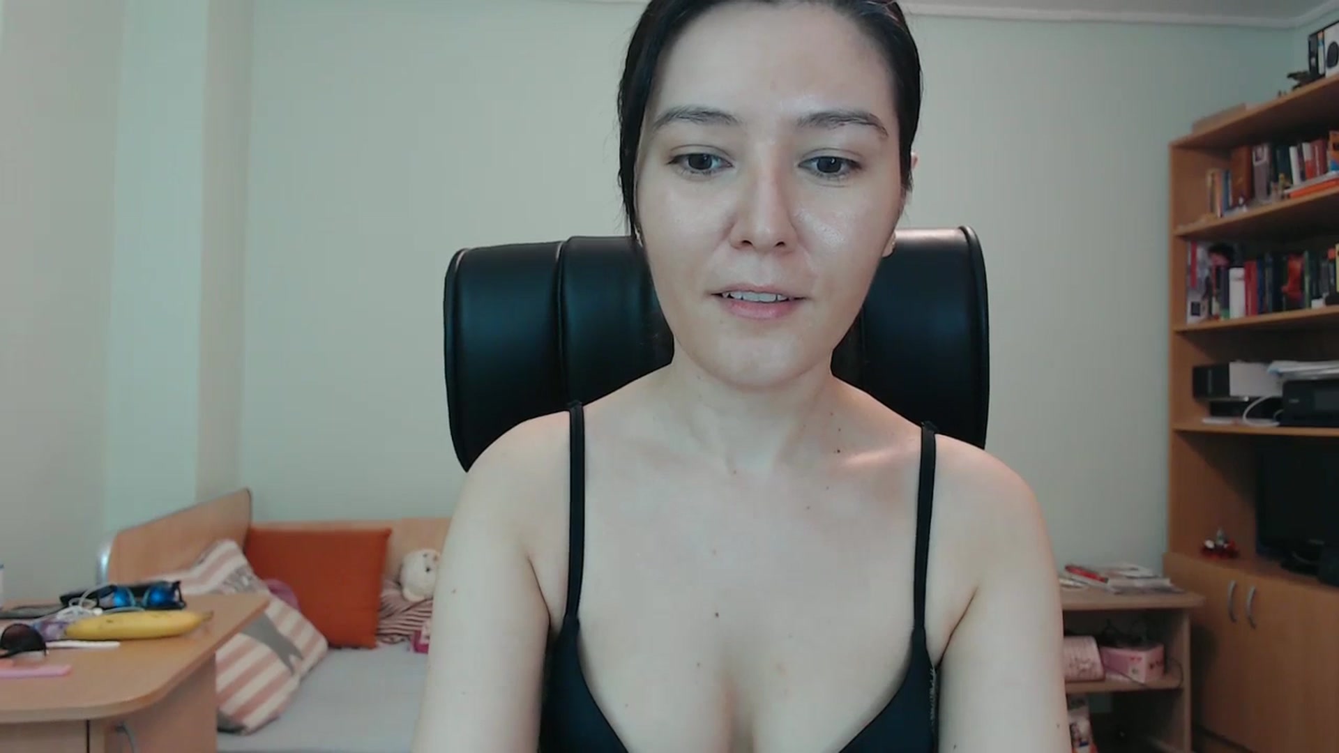 Gallery image thumbnail from SailorJupitr's myfreecams stream on, 08/01/2024, 19:26 image 19 of 20