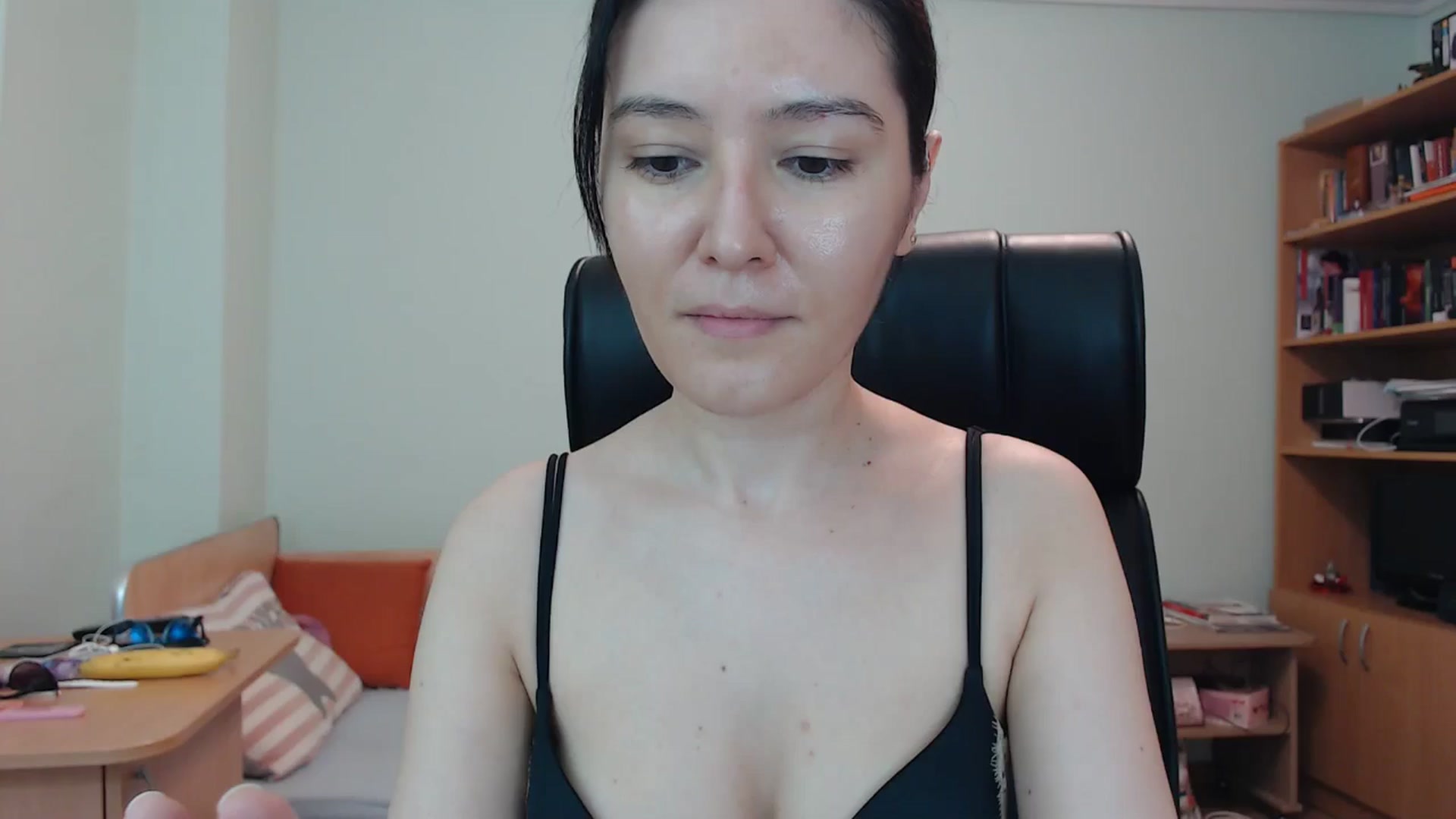 Gallery image thumbnail from SailorJupitr's myfreecams stream on, 08/01/2024, 21:35 image 1 of 20