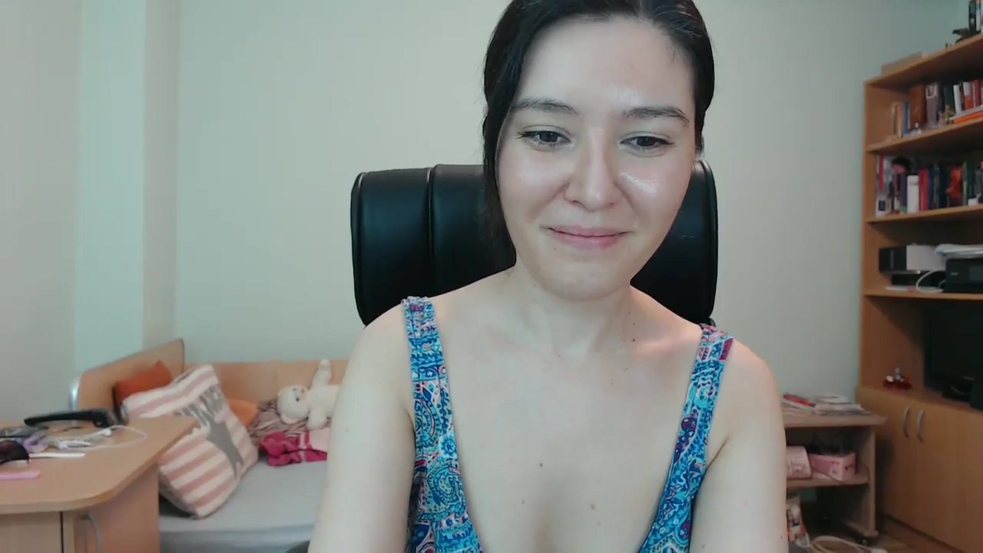 Gallery image thumbnail from SailorJupitr's myfreecams stream on, 08/03/2024, 22:26 image 11 of 20