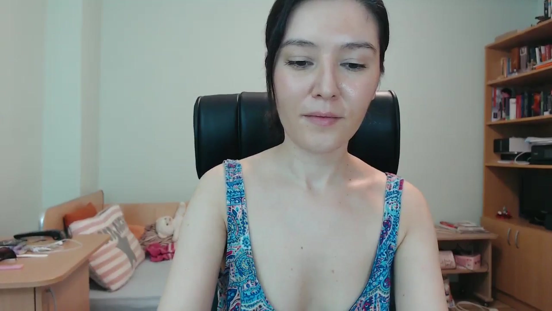 Gallery image thumbnail from SailorJupitr's myfreecams stream on, 08/03/2024, 22:26 image 5 of 20