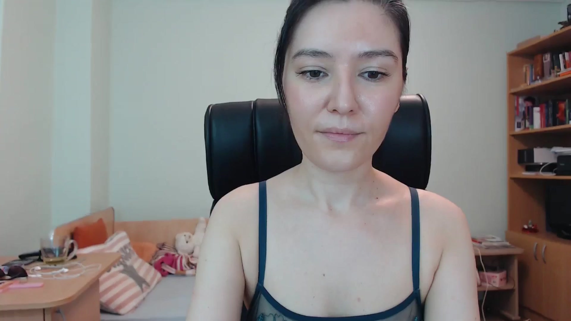 Gallery image thumbnail from SailorJupitr's myfreecams stream on, 08/04/2024, 21:32 image 11 of 20