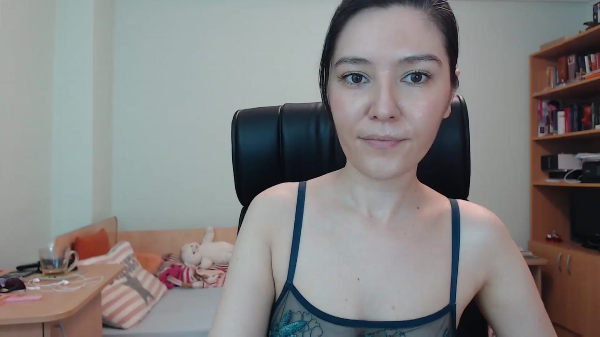 Gallery image thumbnail from SailorJupitr's myfreecams stream on, 08/04/2024, 21:32 image 4 of 20