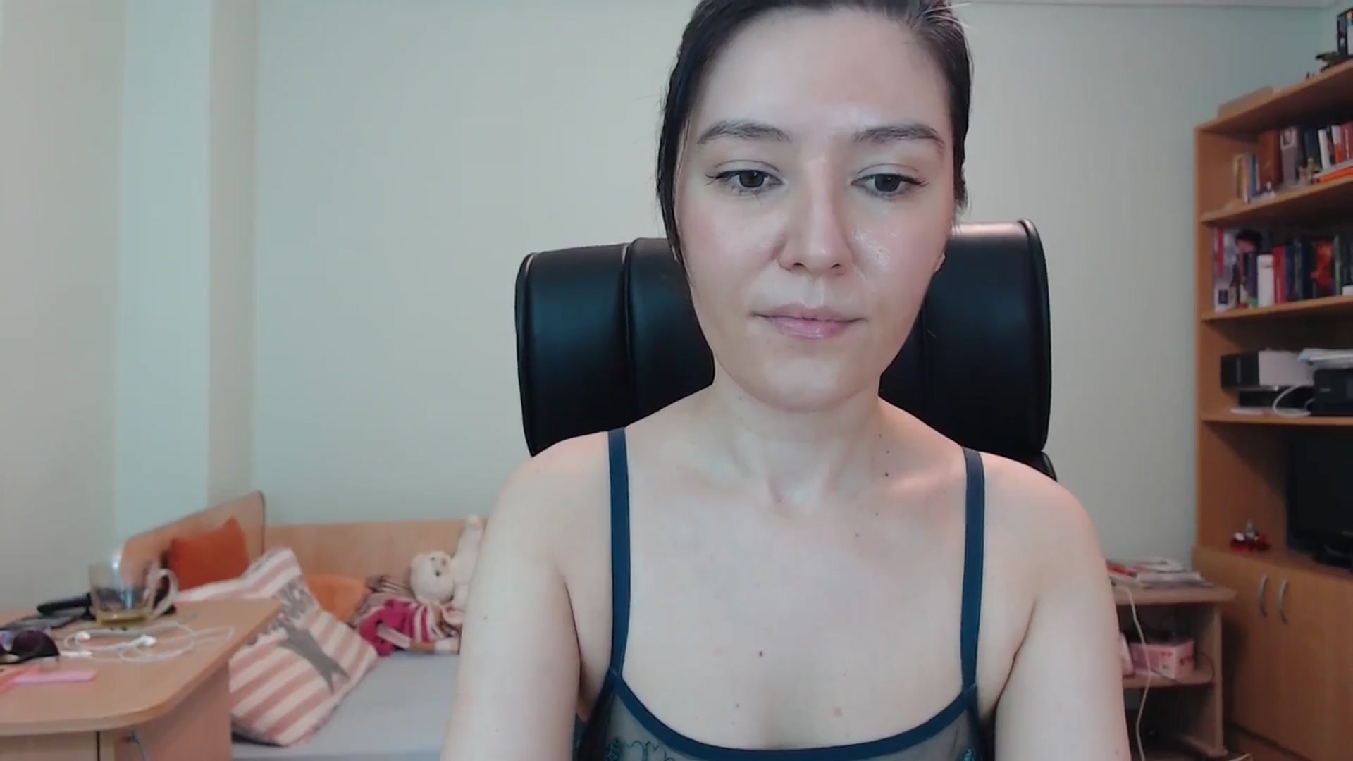 Gallery image thumbnail from SailorJupitr's myfreecams stream on, 08/04/2024, 21:32 image 6 of 20