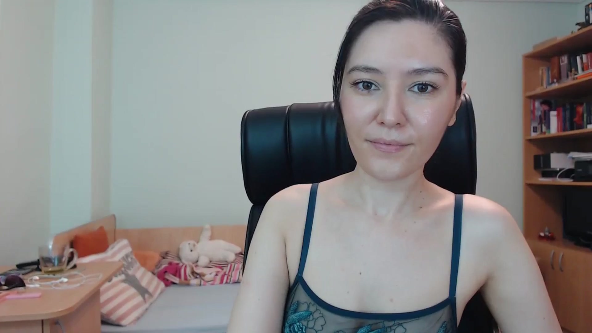 Gallery image thumbnail from SailorJupitr's myfreecams stream on, 08/04/2024, 21:32 image 8 of 20