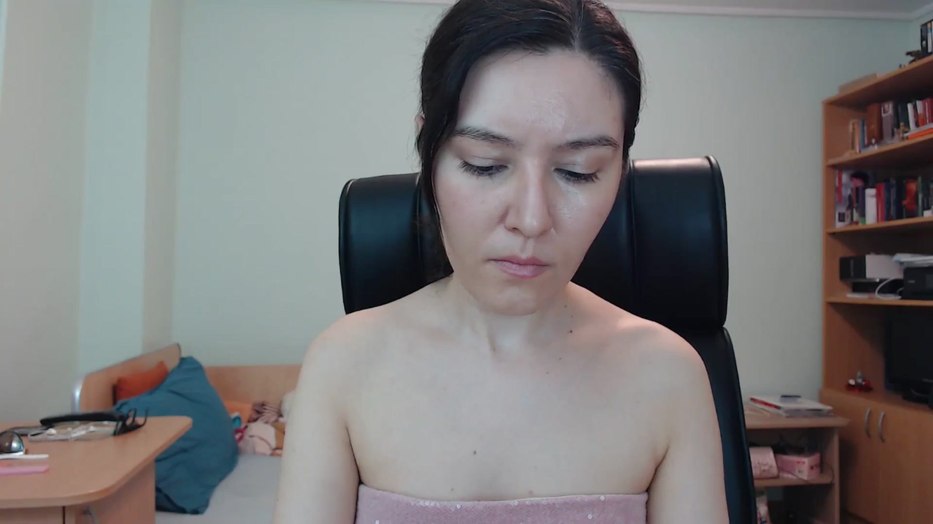 Gallery image thumbnail from SailorJupitr's myfreecams stream on, 08/07/2024, 22:01 image 3 of 20