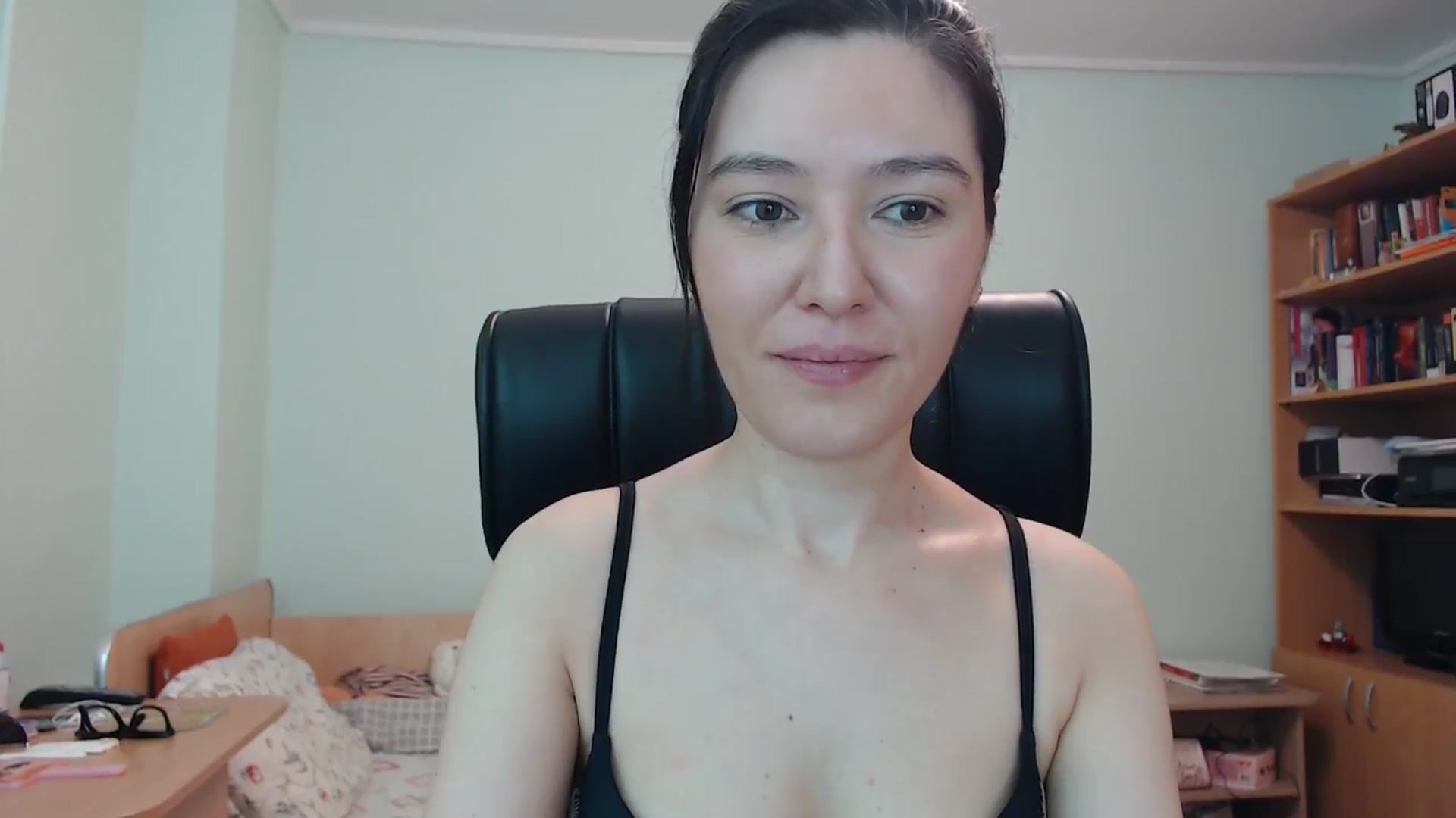 Gallery image thumbnail from SailorJupitr's myfreecams stream on, 08/11/2024, 21:53 image 3 of 20