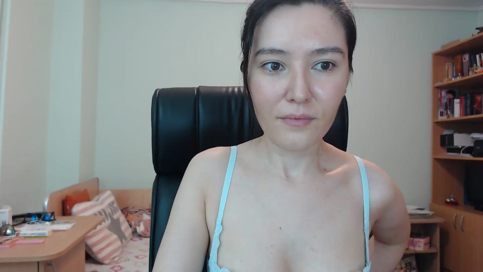 Gallery image thumbnail from SailorJupitr's myfreecams stream on, 08/17/2024, 21:26 image 1 of 20