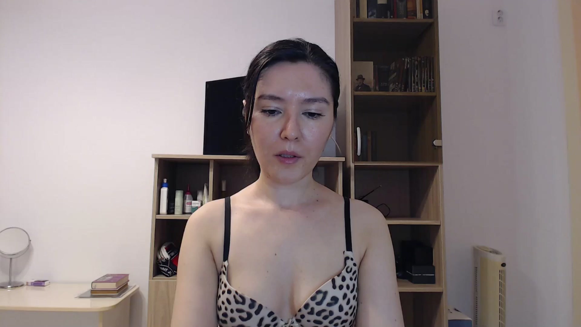 Gallery image thumbnail from SailorJupitr's myfreecams stream on, 09/04/2024, 19:07 image 11 of 20