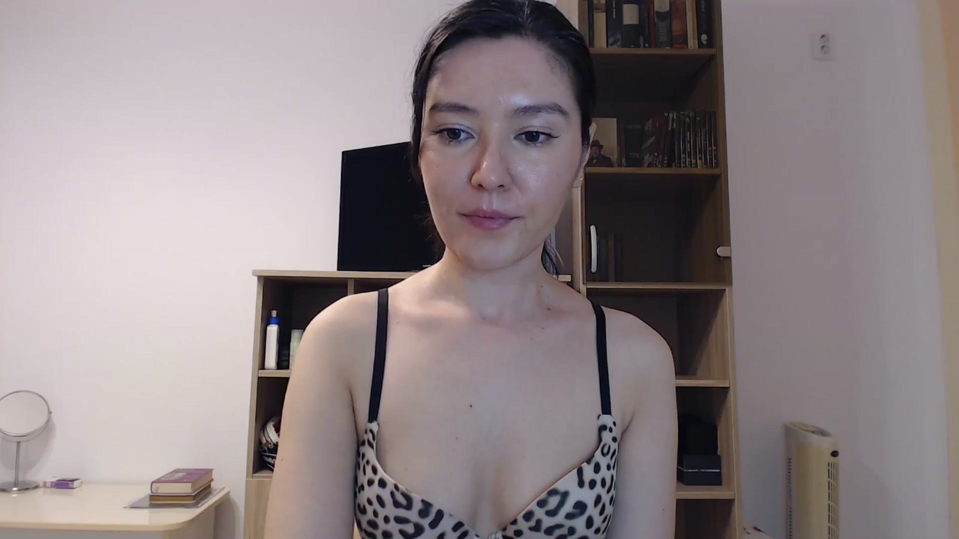 Gallery image thumbnail from SailorJupitr's myfreecams stream on, 09/04/2024, 19:55 image 10 of 20
