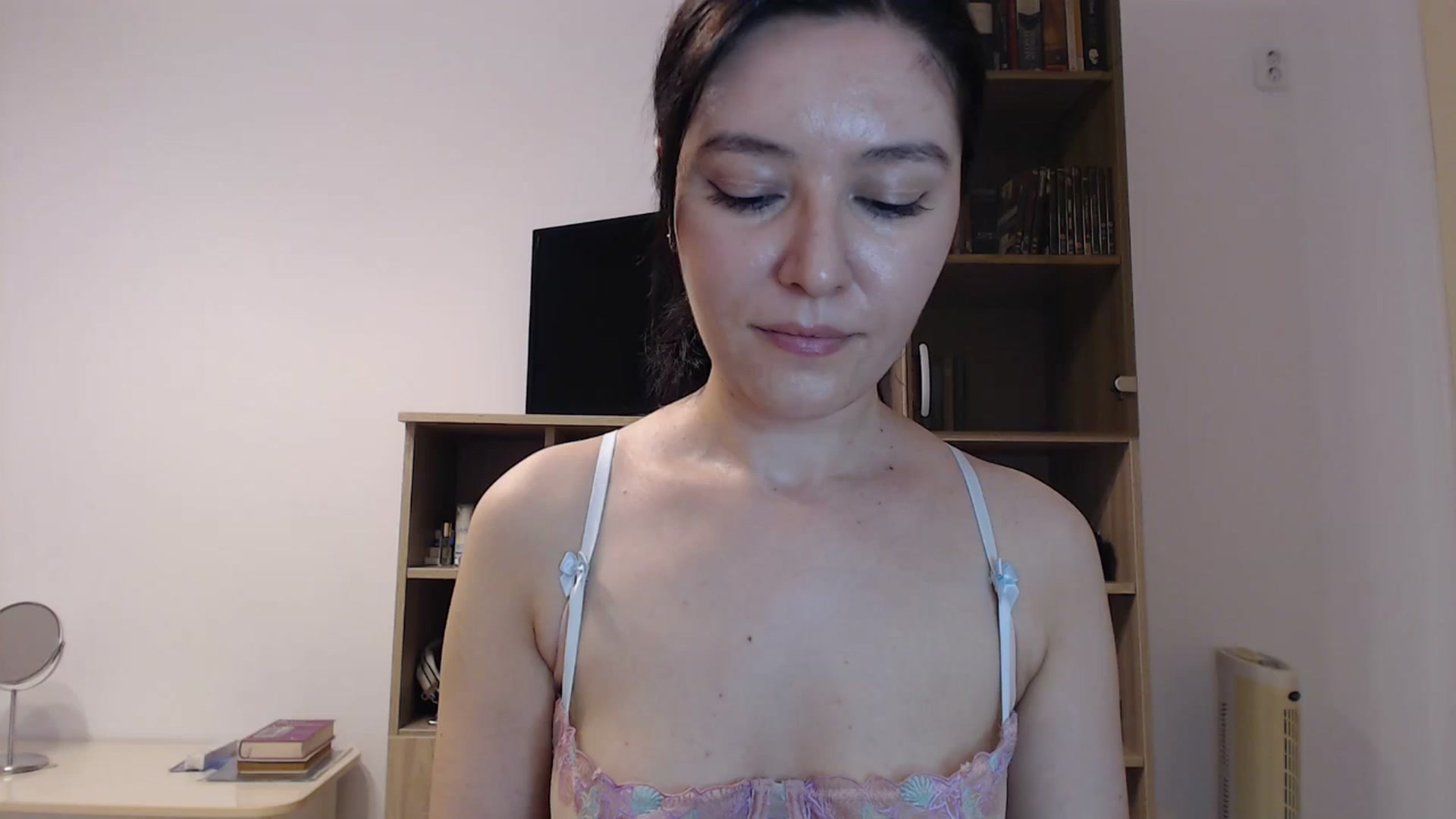 Gallery image thumbnail from SailorJupitr's myfreecams stream on, 09/07/2024, 20:15 image 15 of 20