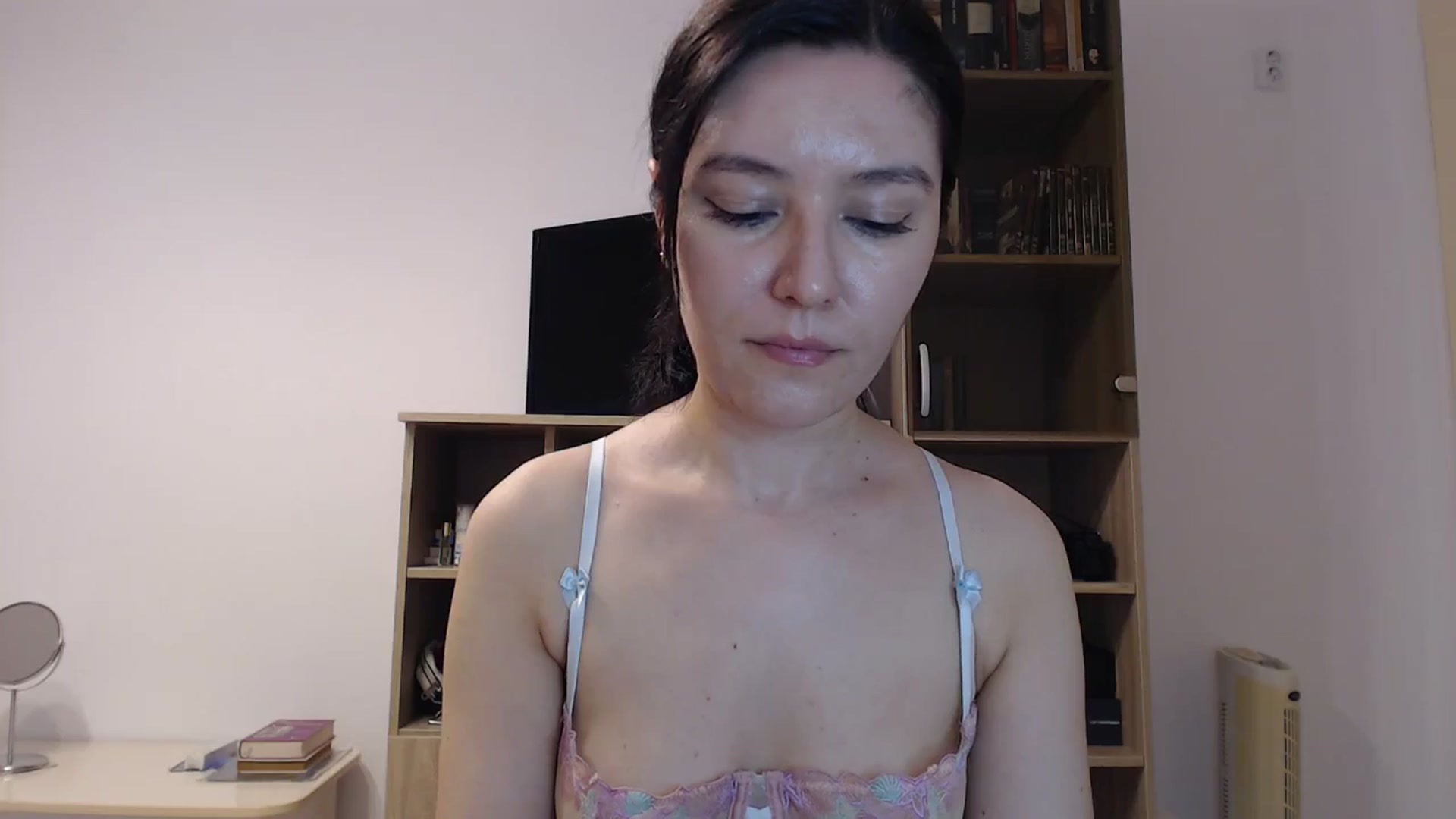 Gallery image thumbnail from SailorJupitr's myfreecams stream on, 09/07/2024, 20:15 image 19 of 20