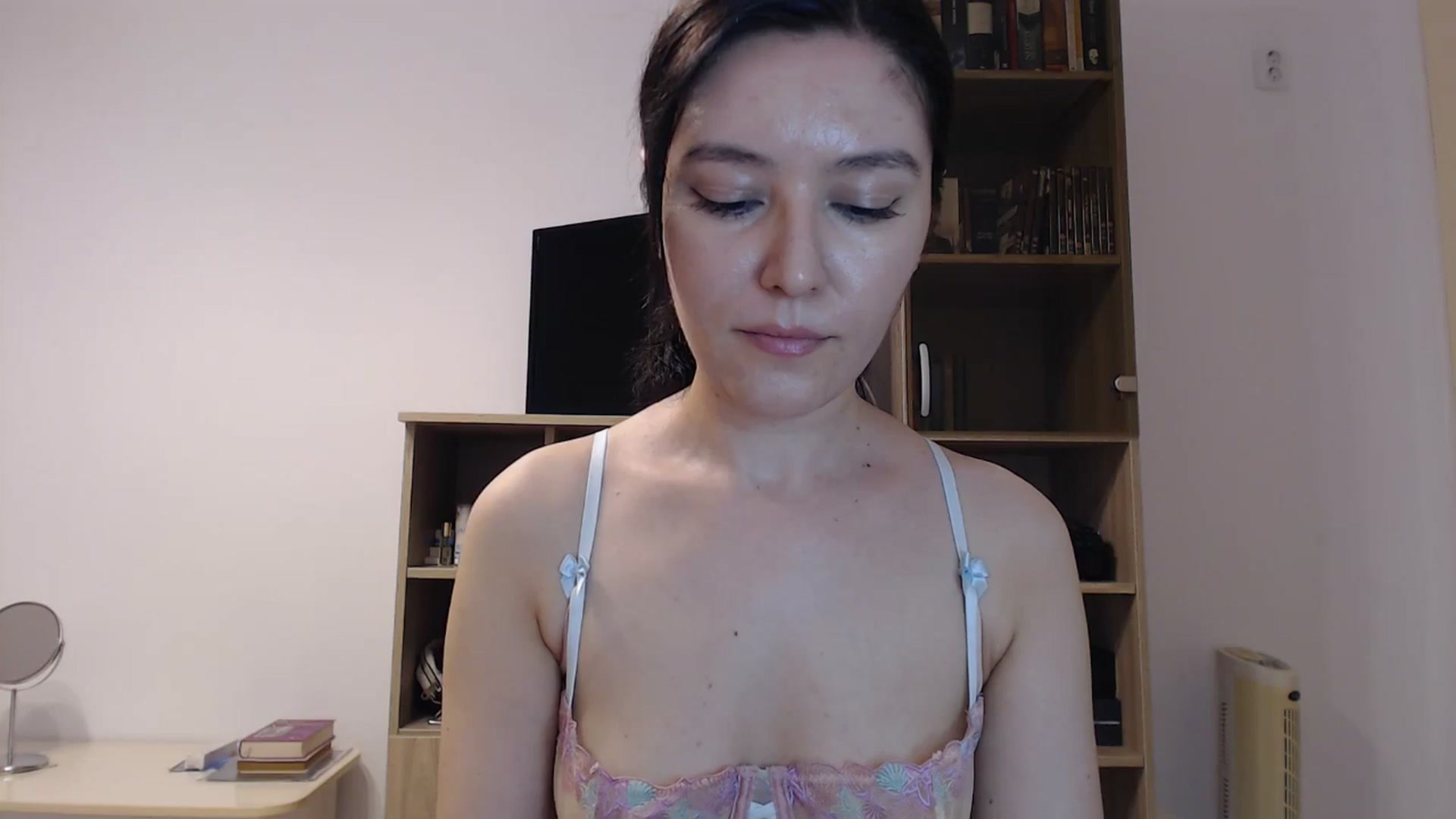 Gallery image thumbnail from SailorJupitr's myfreecams stream on, 09/07/2024, 20:15 image 17 of 20