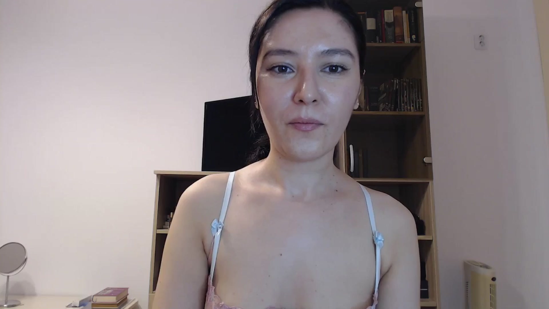 Gallery image thumbnail from SailorJupitr's myfreecams stream on, 09/07/2024, 20:15 image 5 of 20