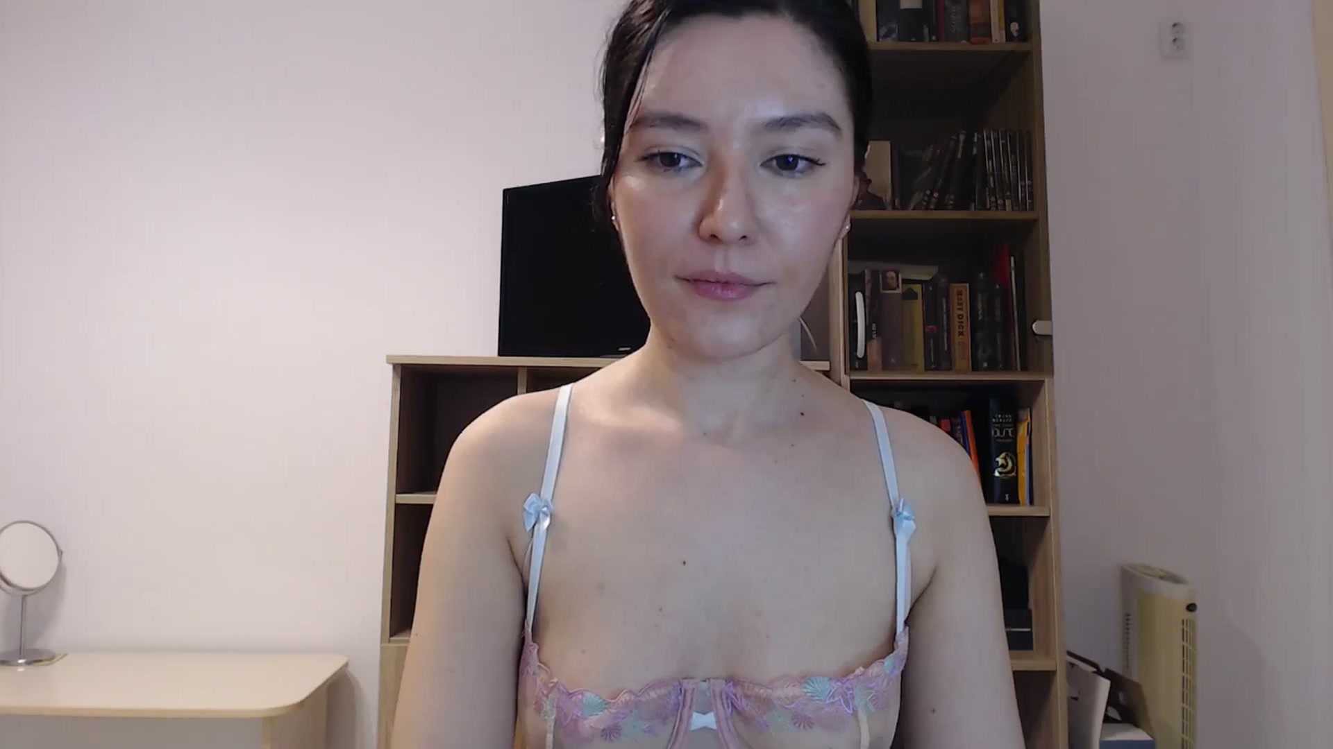 Gallery image thumbnail from SailorJupitr's myfreecams stream on, 09/13/2024, 20:20 image 9 of 20