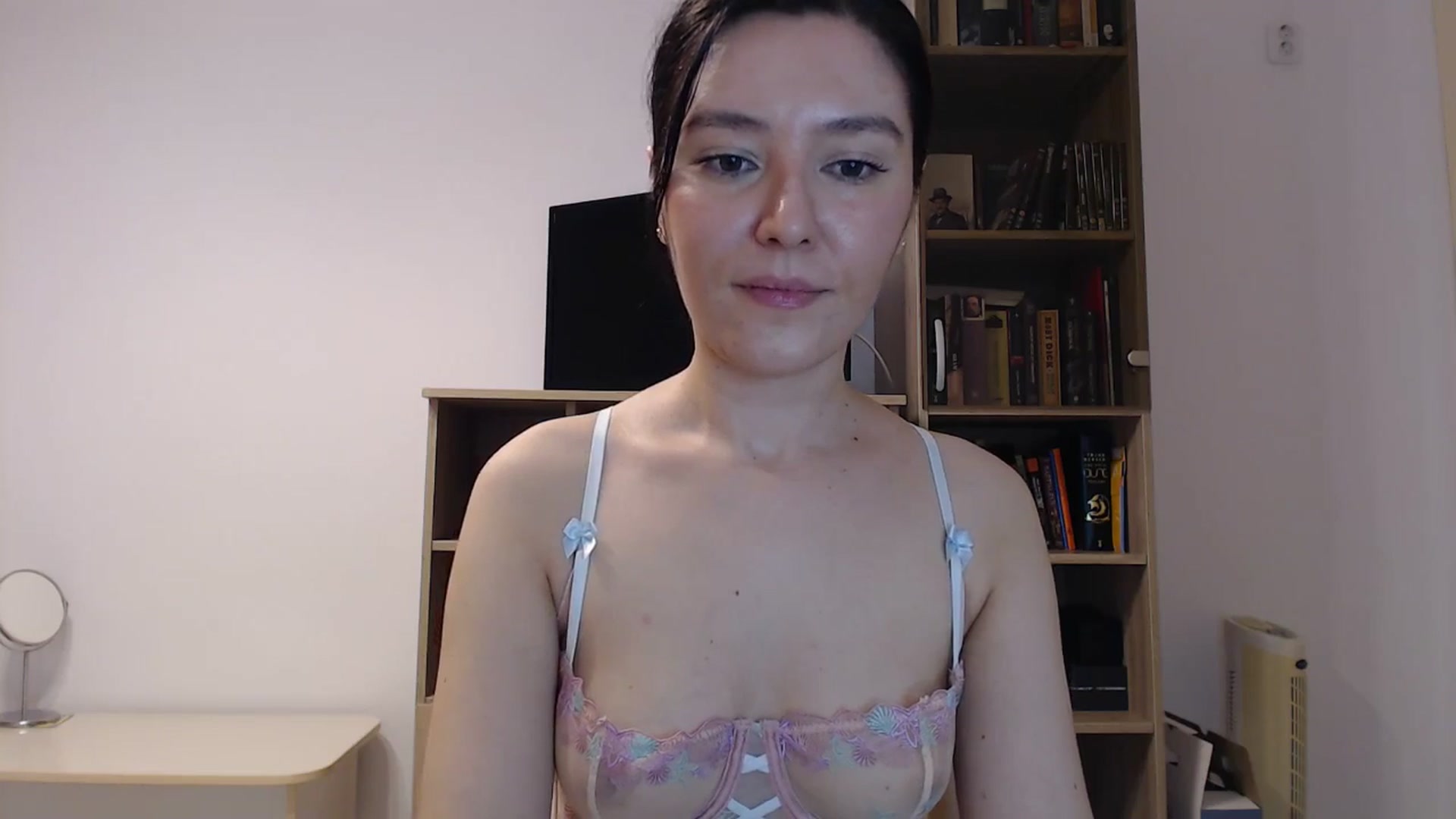Gallery image thumbnail from SailorJupitr's myfreecams stream on, 09/13/2024, 20:20 image 2 of 20