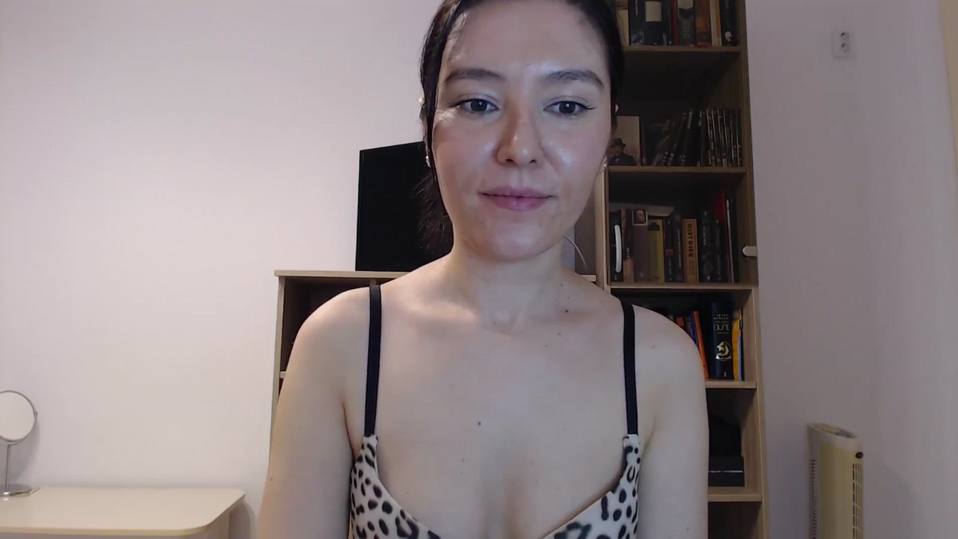 Gallery image thumbnail from SailorJupitr's myfreecams stream on, 09/15/2024, 19:48 image 11 of 20