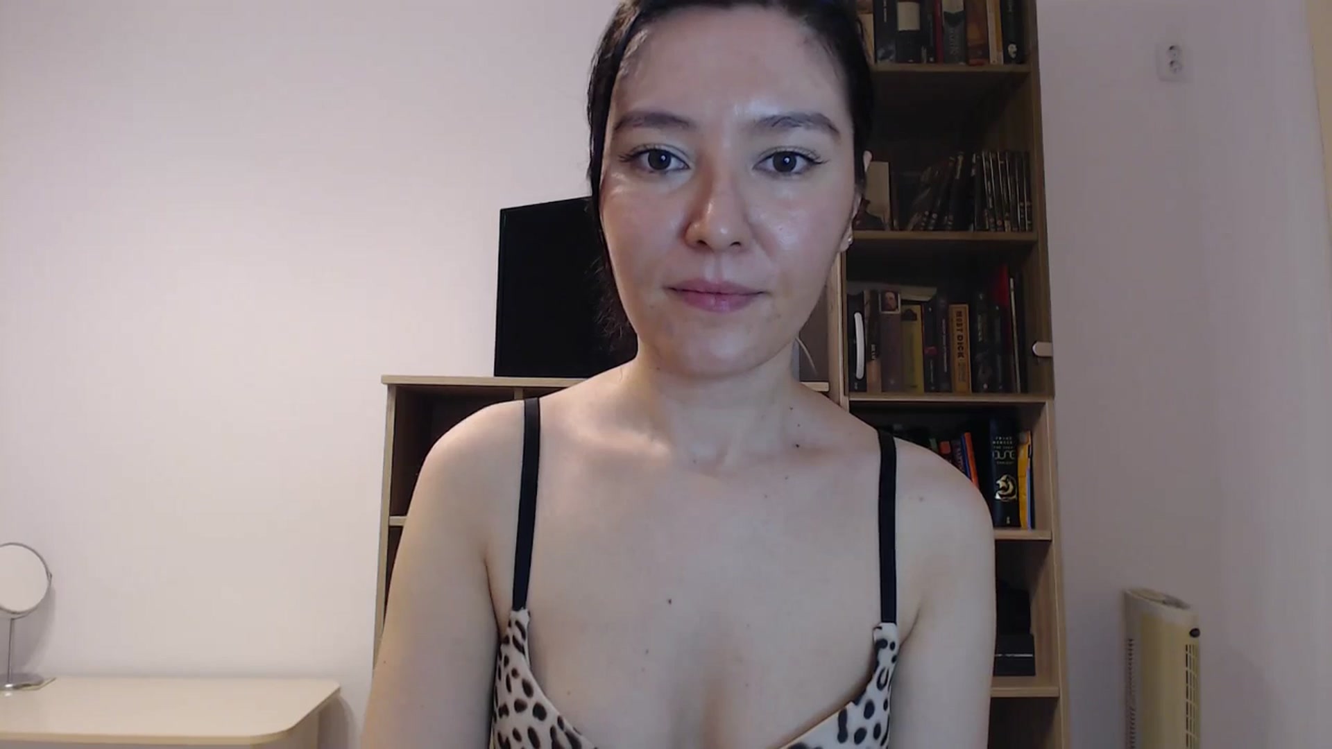 Gallery image thumbnail from SailorJupitr's myfreecams stream on, 09/15/2024, 19:48 image 12 of 20