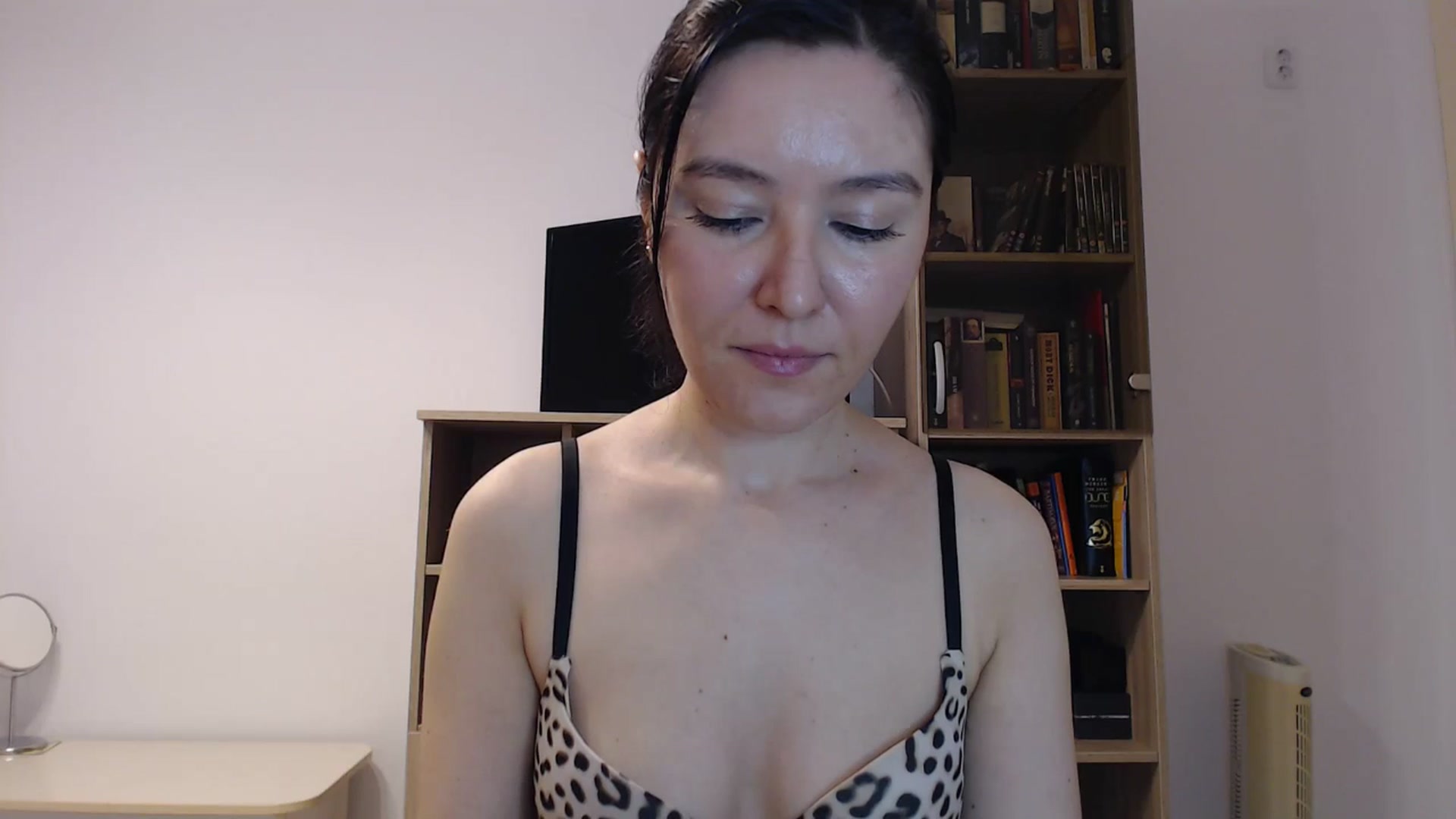 Gallery image thumbnail from SailorJupitr's myfreecams stream on, 09/15/2024, 19:48 image 10 of 20