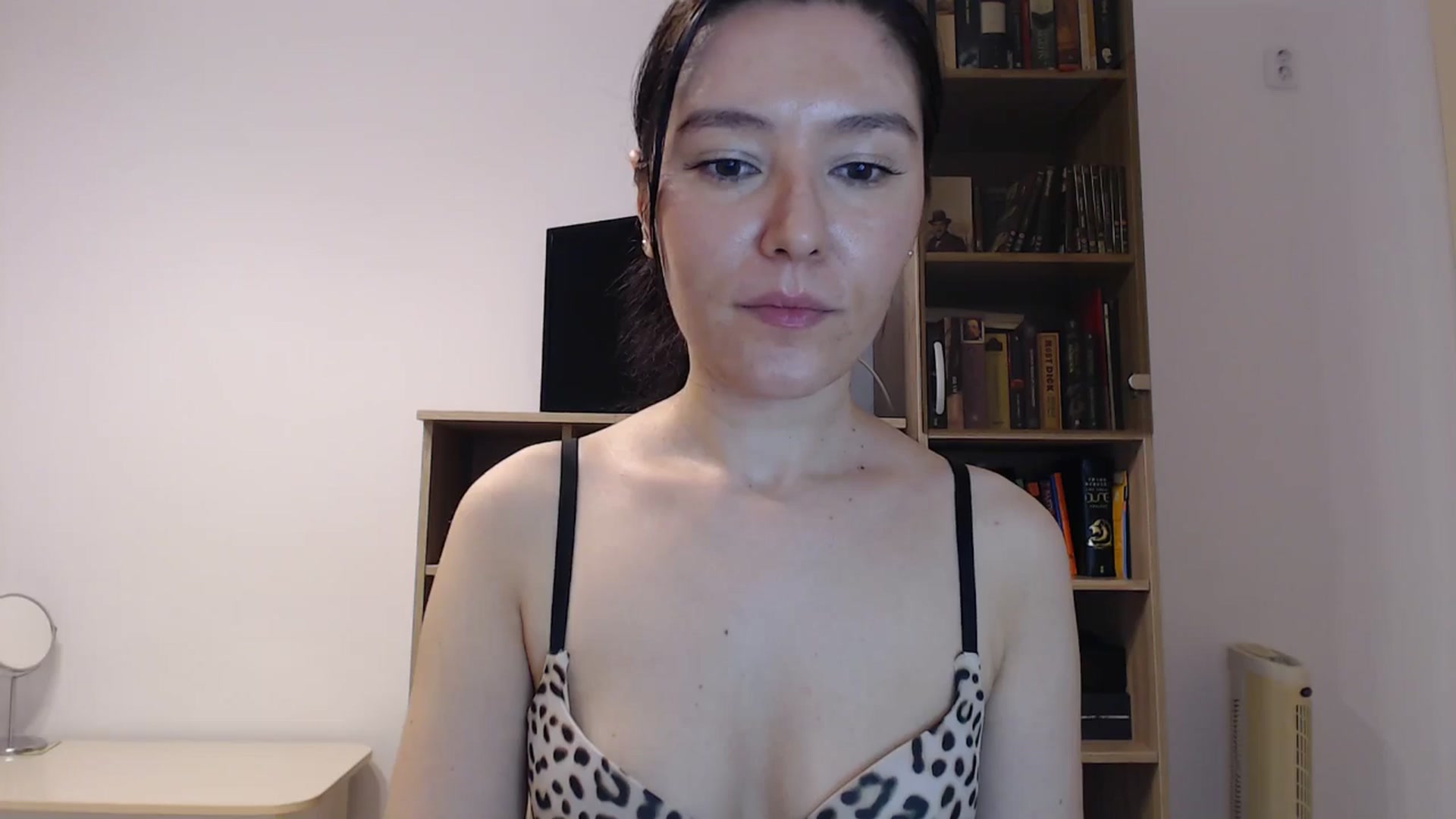Gallery image thumbnail from SailorJupitr's myfreecams stream on, 09/15/2024, 19:48 image 14 of 20
