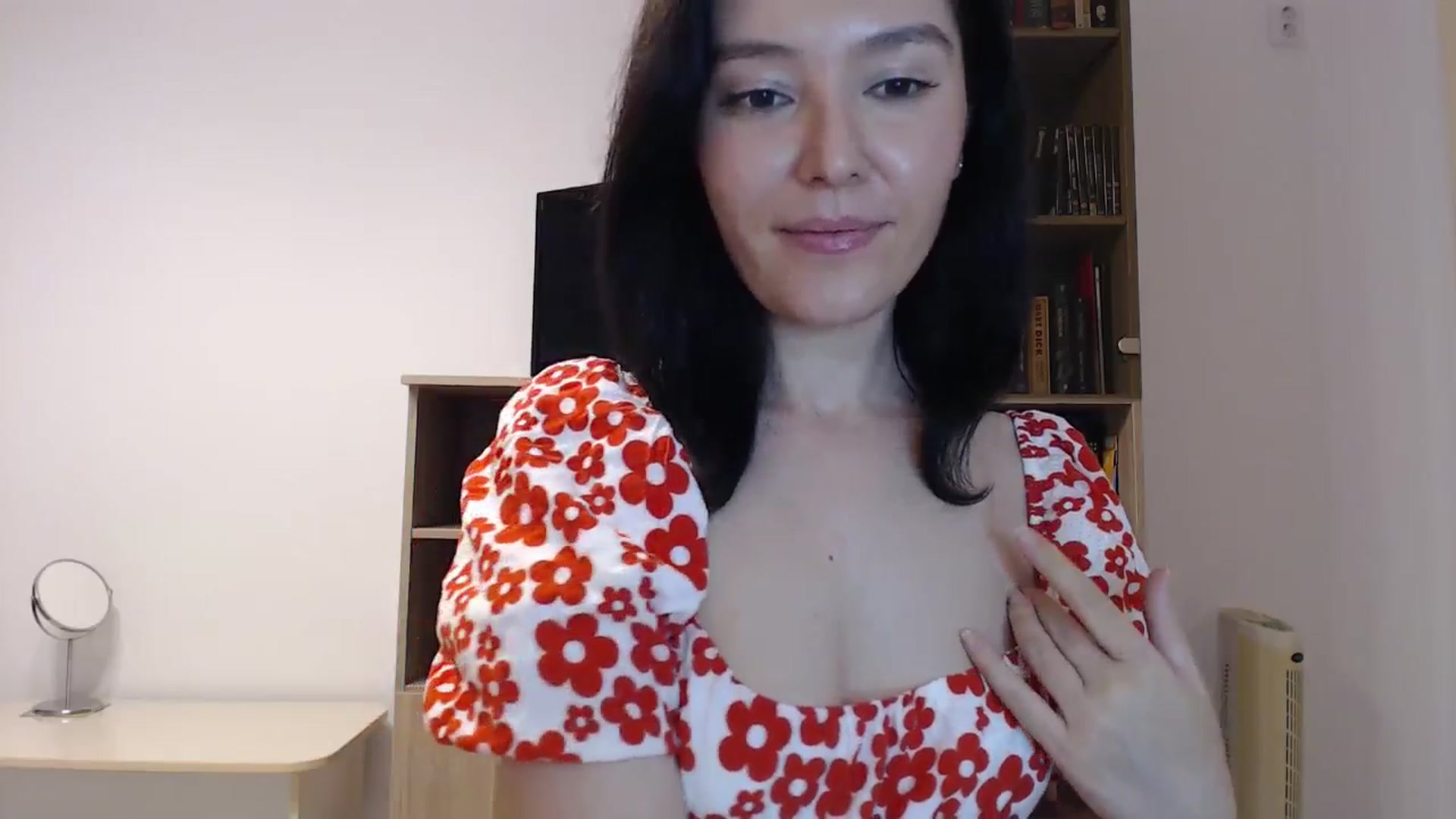 Gallery image thumbnail from SailorJupitr's myfreecams stream on, 09/19/2024, 19:25 image 7 of 20