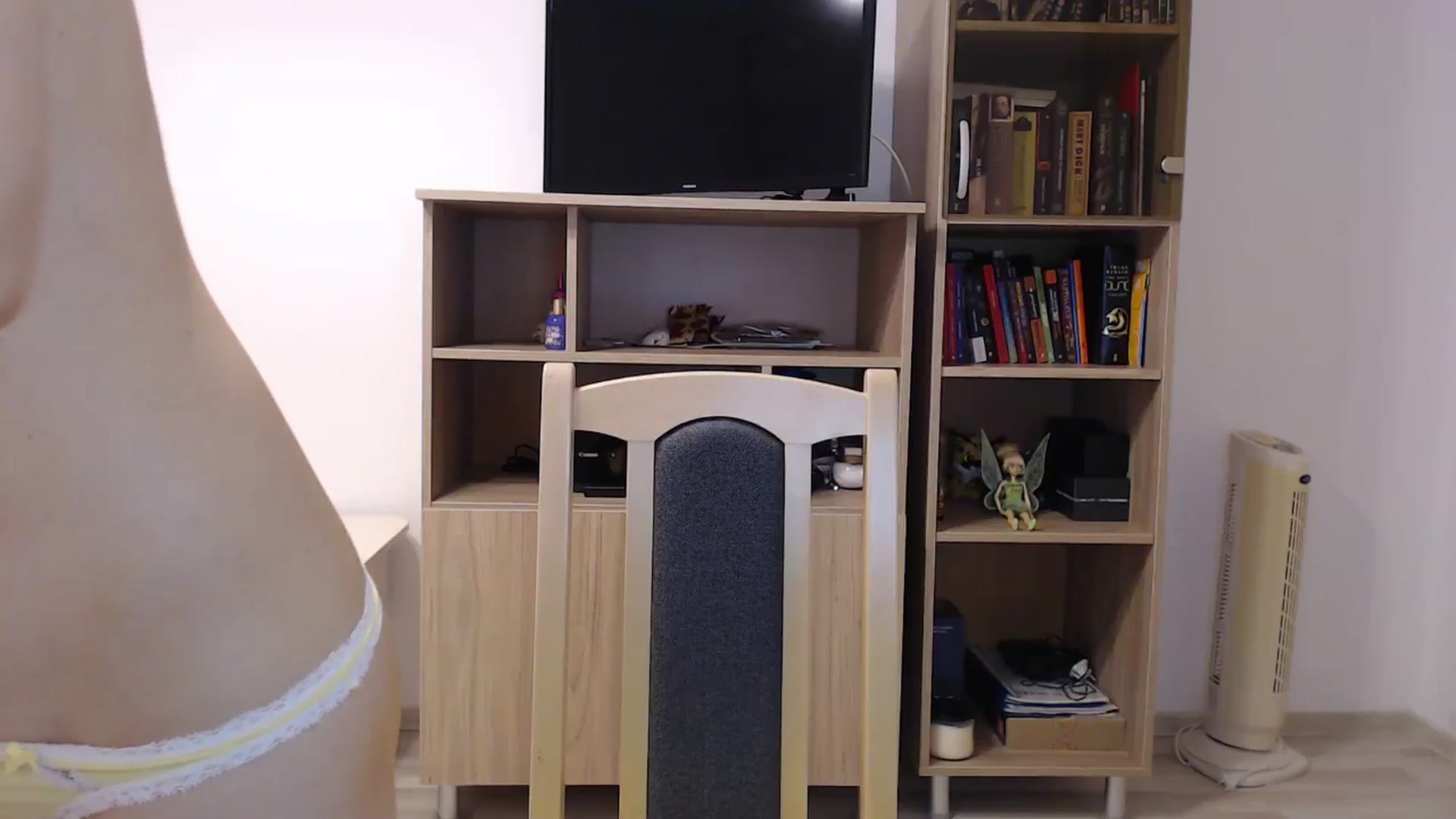 Gallery image thumbnail from SailorJupitr's myfreecams stream on, 10/02/2024, 20:54 image 16 of 20