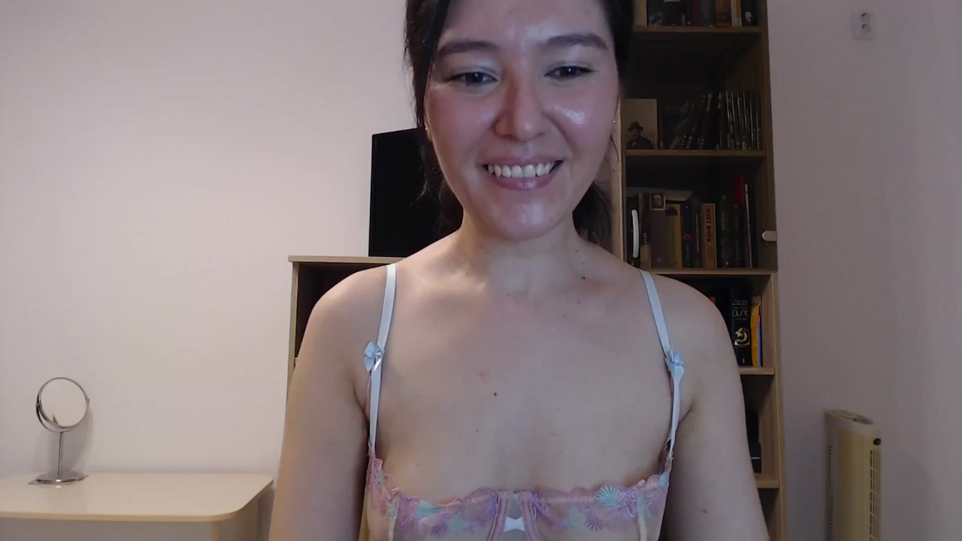 Gallery image thumbnail from SailorJupitr's myfreecams stream on, 10/02/2024, 21:53 image 9 of 20