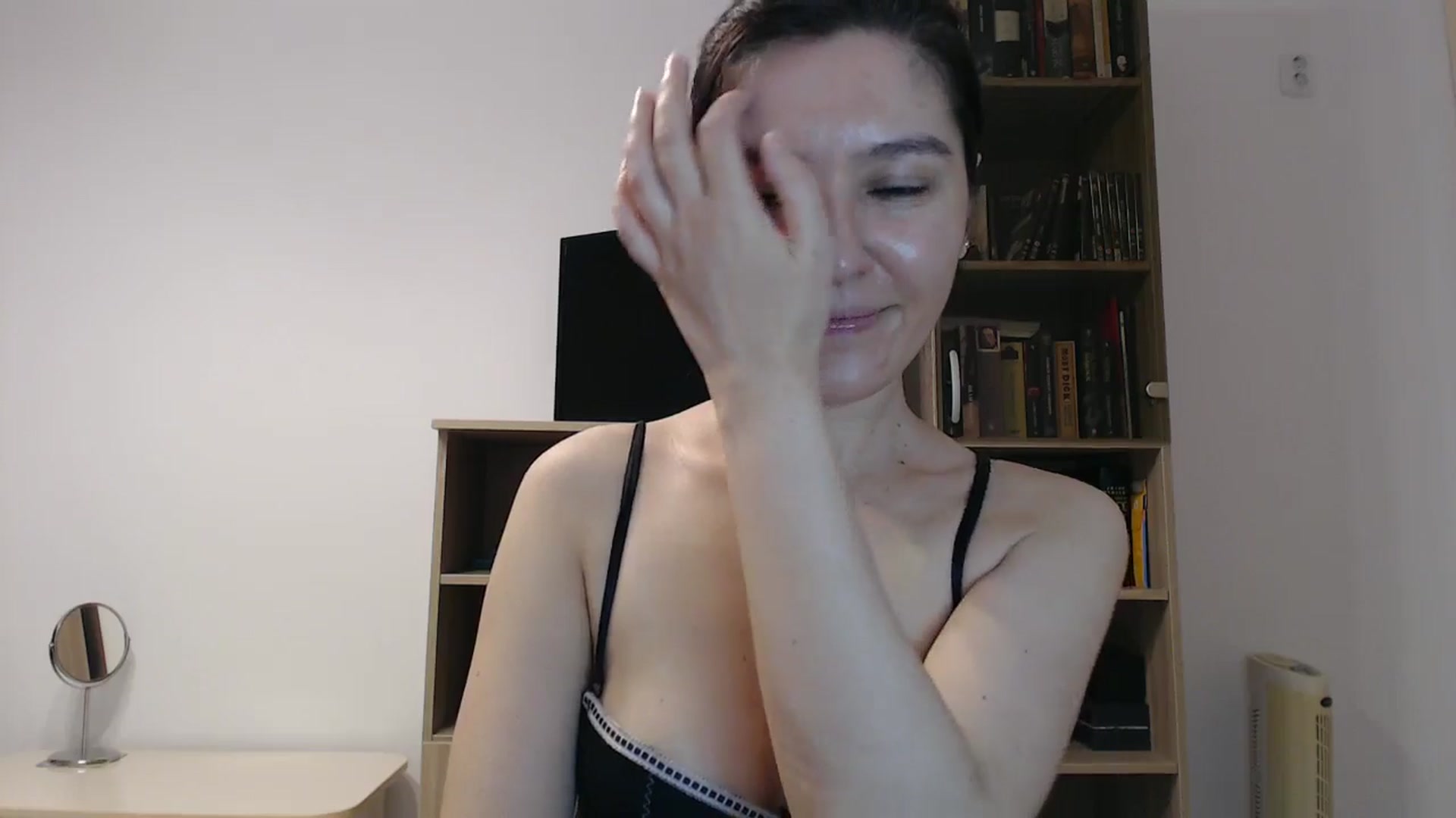 Gallery image thumbnail from SailorJupitr's myfreecams stream on, 10/06/2024, 22:11 image 12 of 20