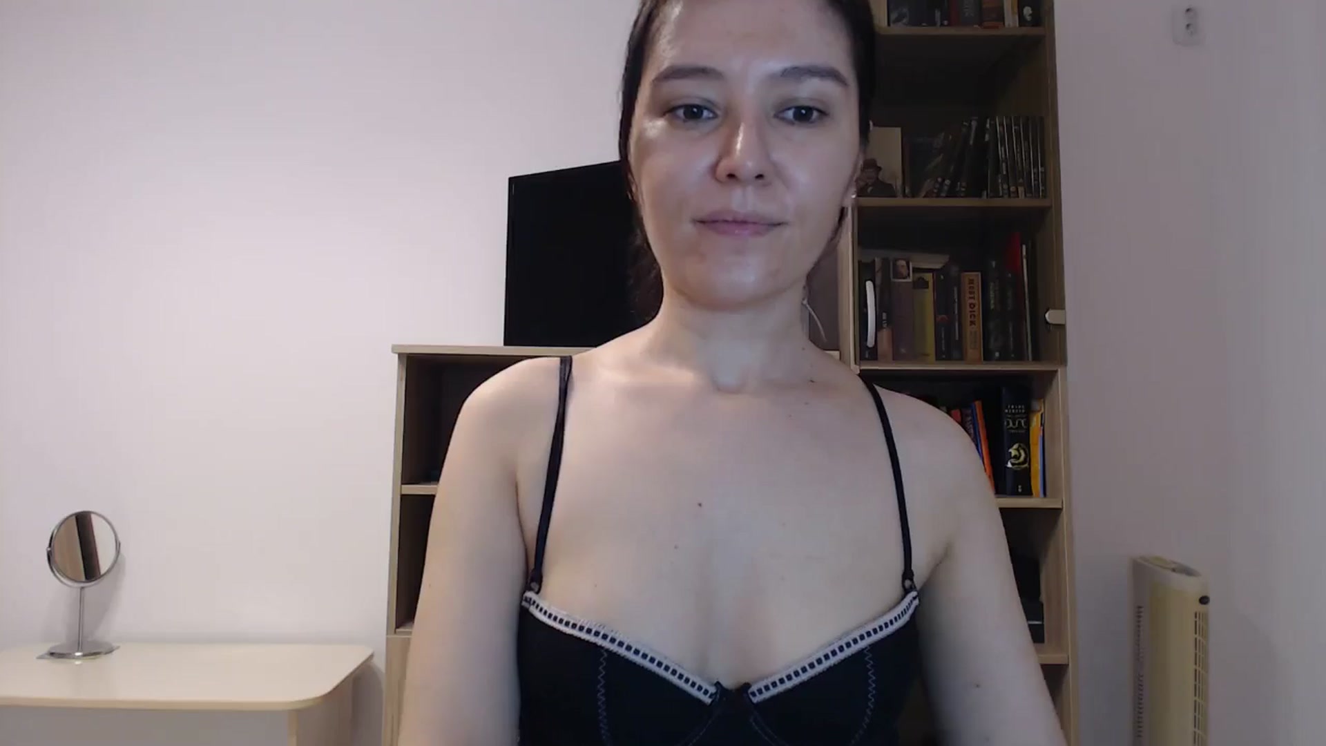 Gallery image thumbnail from SailorJupitr's myfreecams stream on, 10/06/2024, 22:11 image 19 of 20
