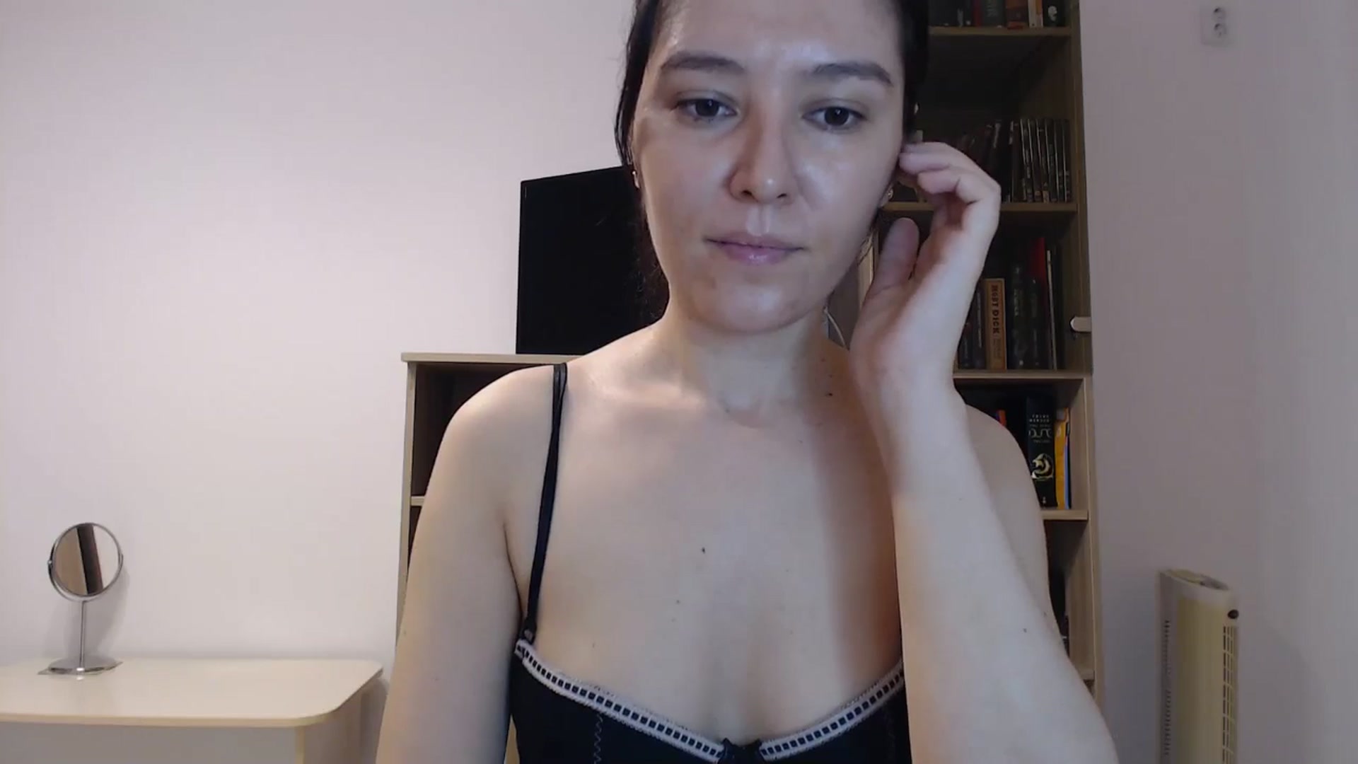 Gallery image thumbnail from SailorJupitr's myfreecams stream on, 10/06/2024, 22:11 image 20 of 20