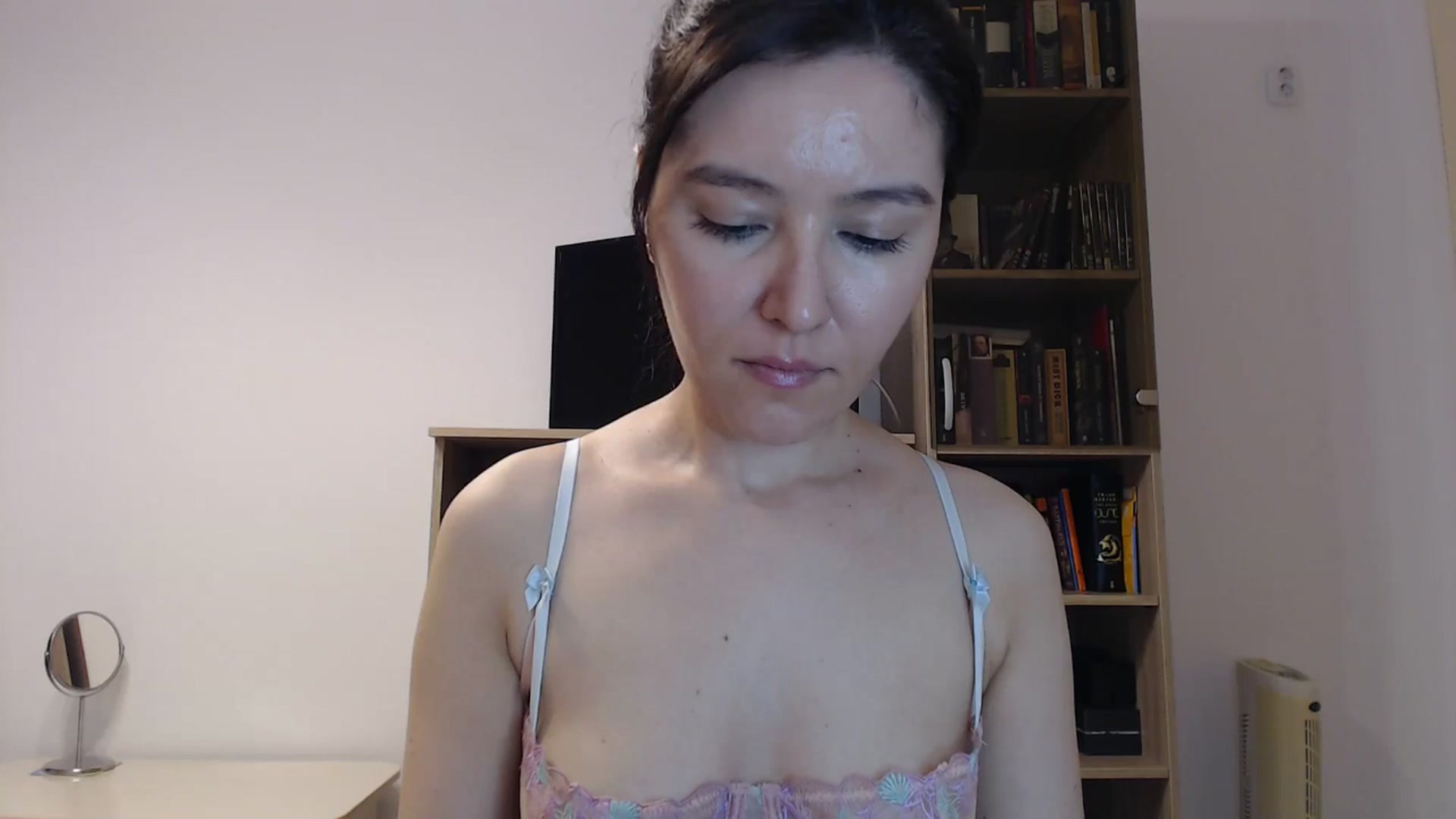 Gallery image thumbnail from SailorJupitr's myfreecams stream on, 10/13/2024, 20:17 image 8 of 20