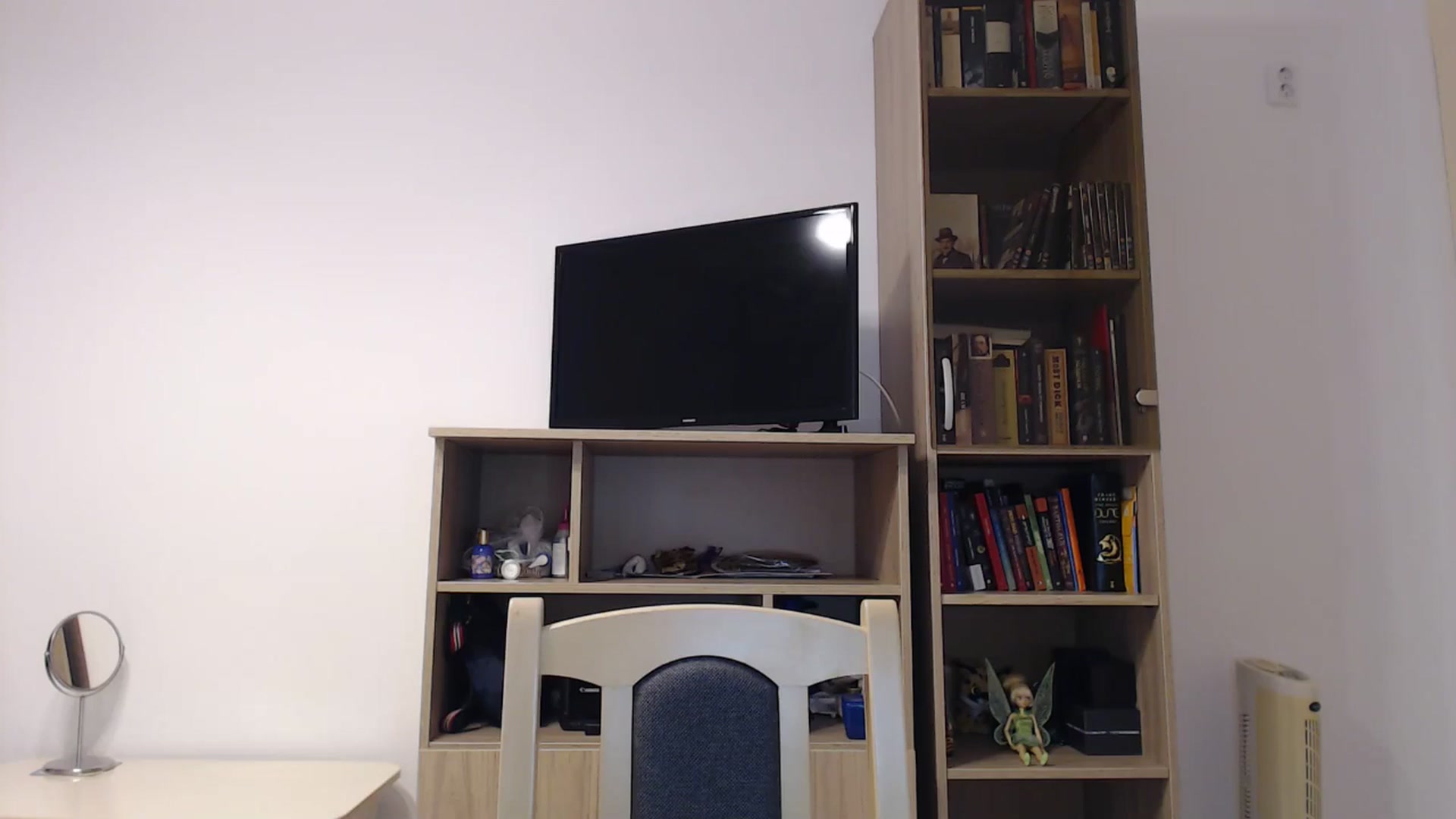 Gallery image thumbnail from SailorJupitr's myfreecams stream on, 10/13/2024, 20:17 image 3 of 20
