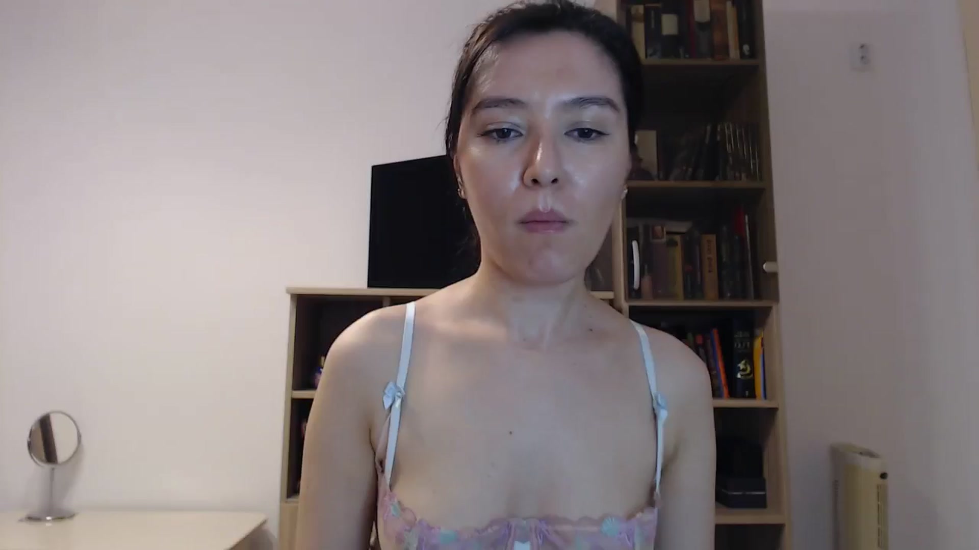 Gallery image thumbnail from SailorJupitr's myfreecams stream on, 10/13/2024, 20:17 image 18 of 20