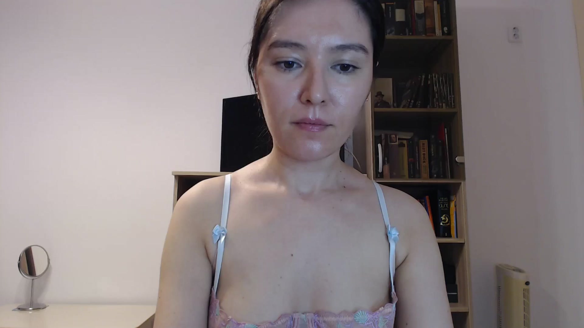 Gallery image thumbnail from SailorJupitr's myfreecams stream on, 10/13/2024, 20:17 image 16 of 20