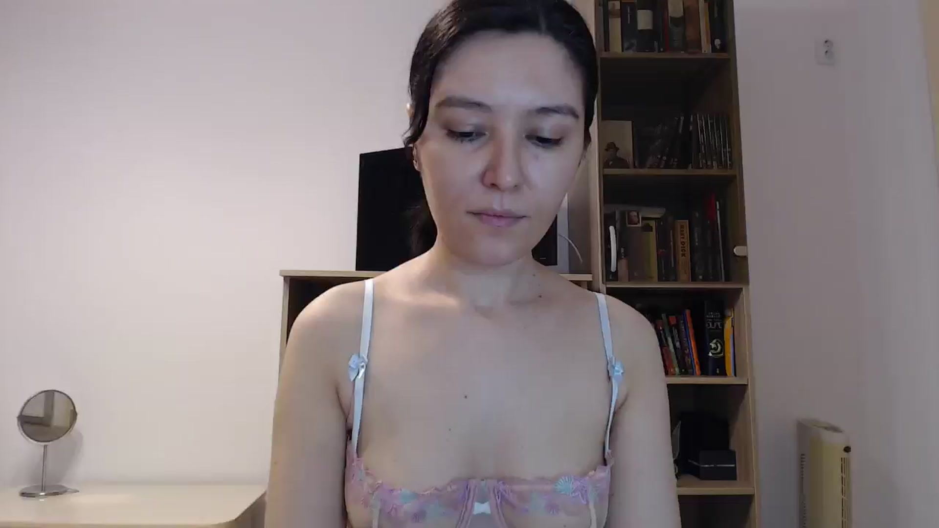 Gallery image thumbnail from SailorJupitr's myfreecams stream on, 10/19/2024, 20:14 image 7 of 20
