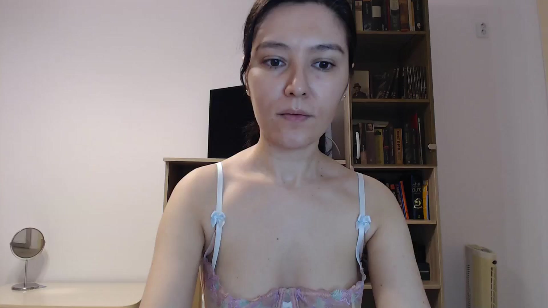 Gallery image thumbnail from SailorJupitr's myfreecams stream on, 10/19/2024, 20:14 image 4 of 20