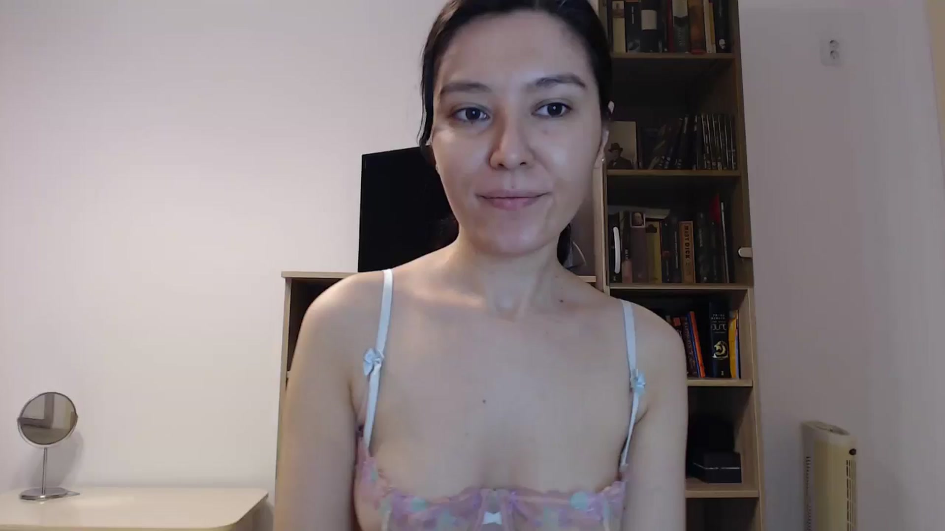 Gallery image thumbnail from SailorJupitr's myfreecams stream on, 10/19/2024, 20:14 image 8 of 20