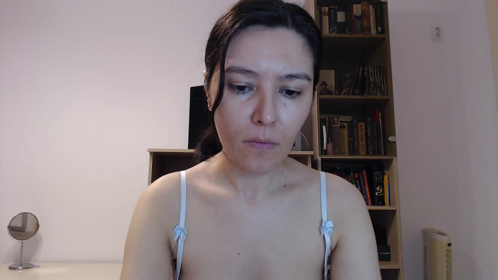 Gallery image thumbnail from SailorJupitr's myfreecams stream on, 10/19/2024, 21:00 image 19 of 20