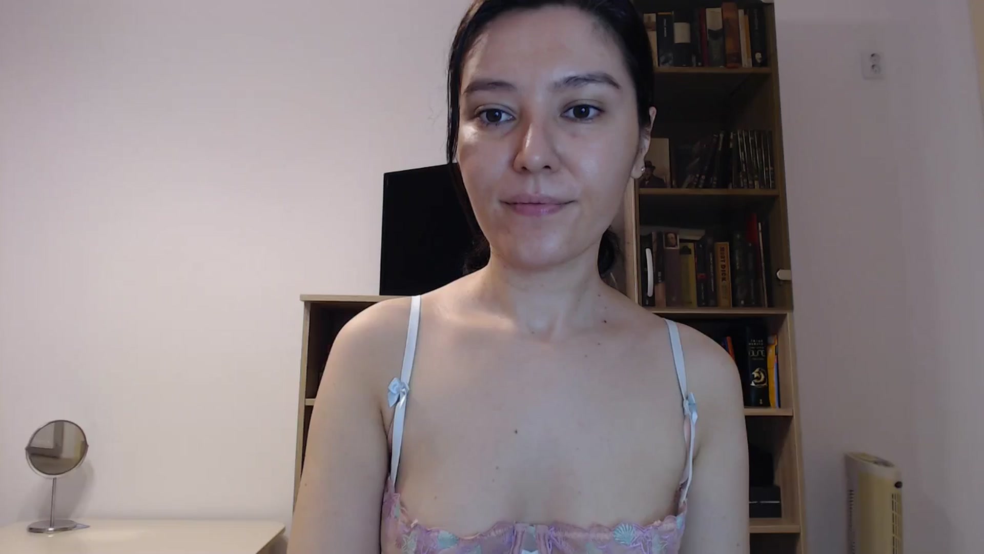 Gallery image thumbnail from SailorJupitr's myfreecams stream on, 10/19/2024, 21:00 image 4 of 20