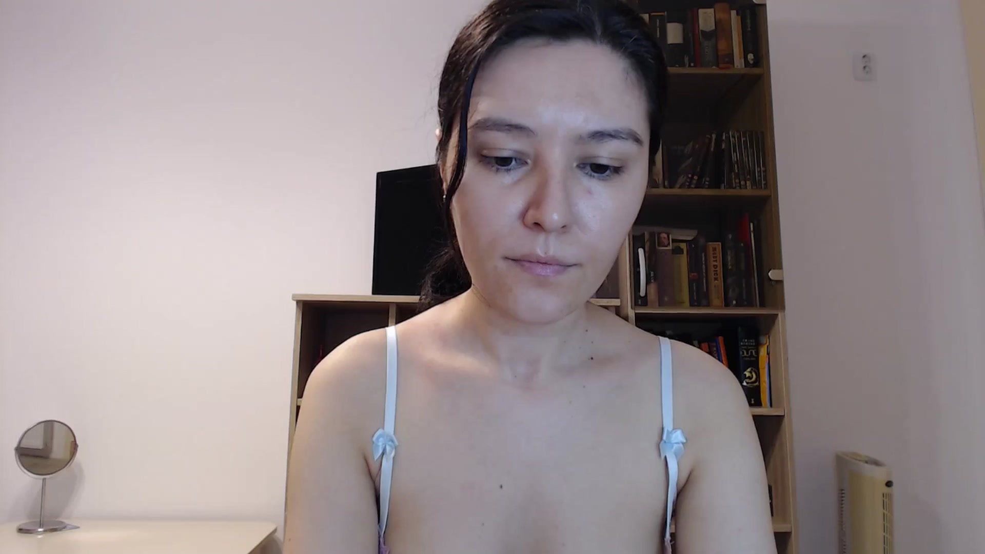 Gallery image thumbnail from SailorJupitr's myfreecams stream on, 10/19/2024, 21:00 image 14 of 20