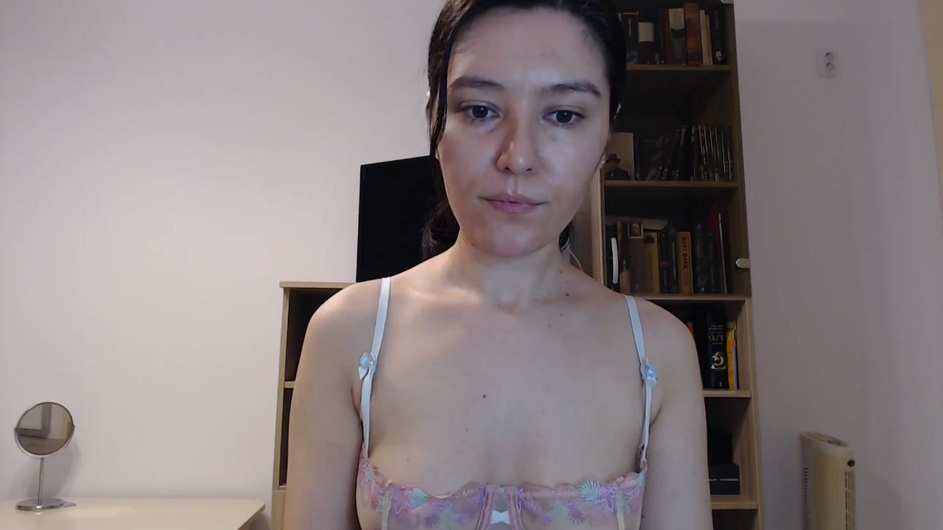 Gallery image thumbnail from SailorJupitr's myfreecams stream on, 10/19/2024, 21:00 image 6 of 20