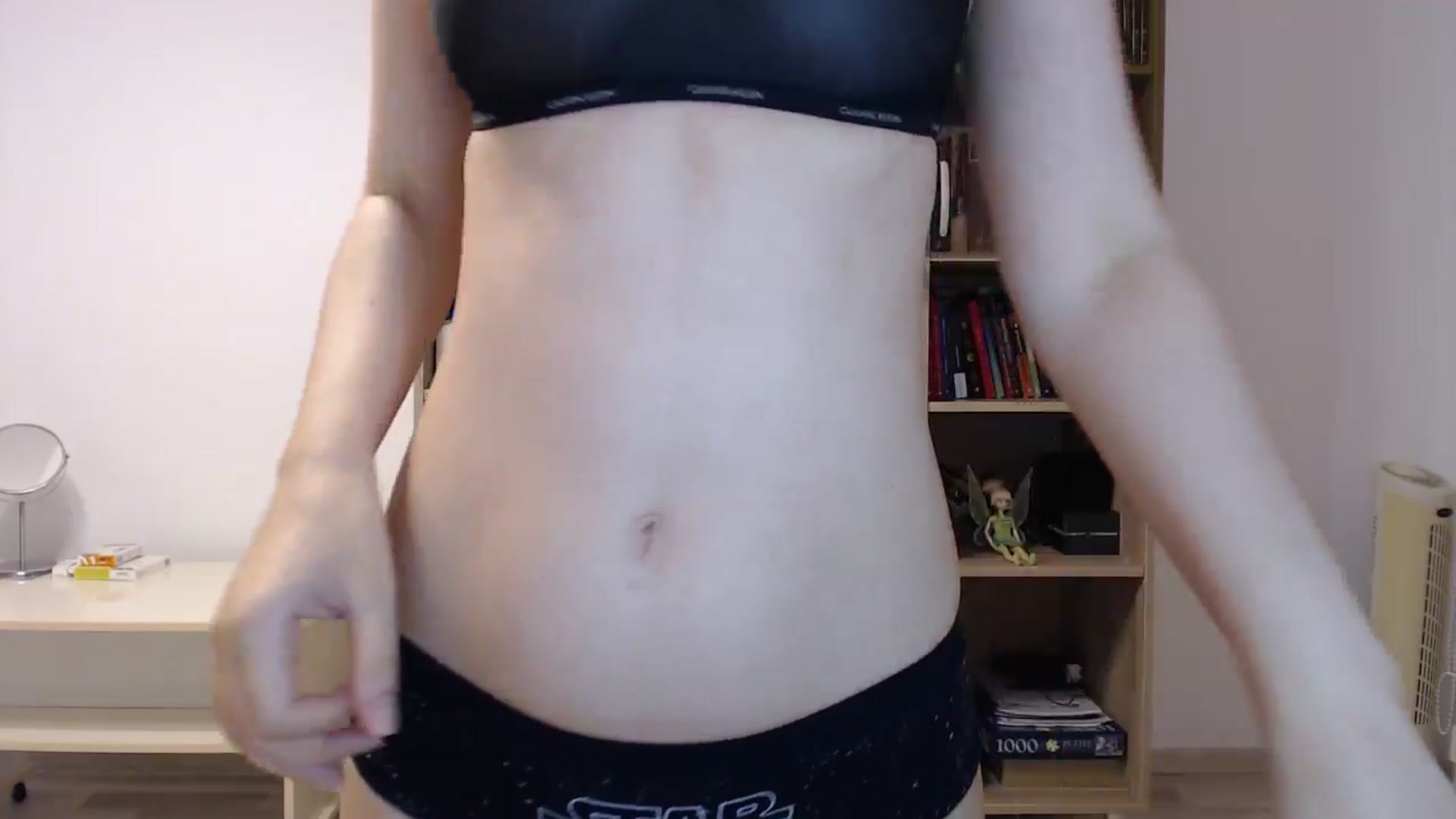 Gallery image thumbnail from SailorJupitr's myfreecams stream on, 10/25/2024, 19:09 image 17 of 20