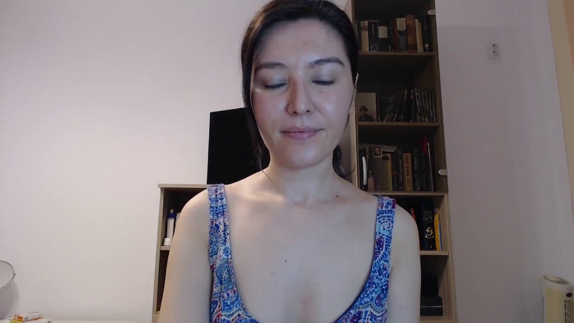 Gallery image thumbnail from SailorJupitr's myfreecams stream on, 10/26/2024, 19:46 image 6 of 20