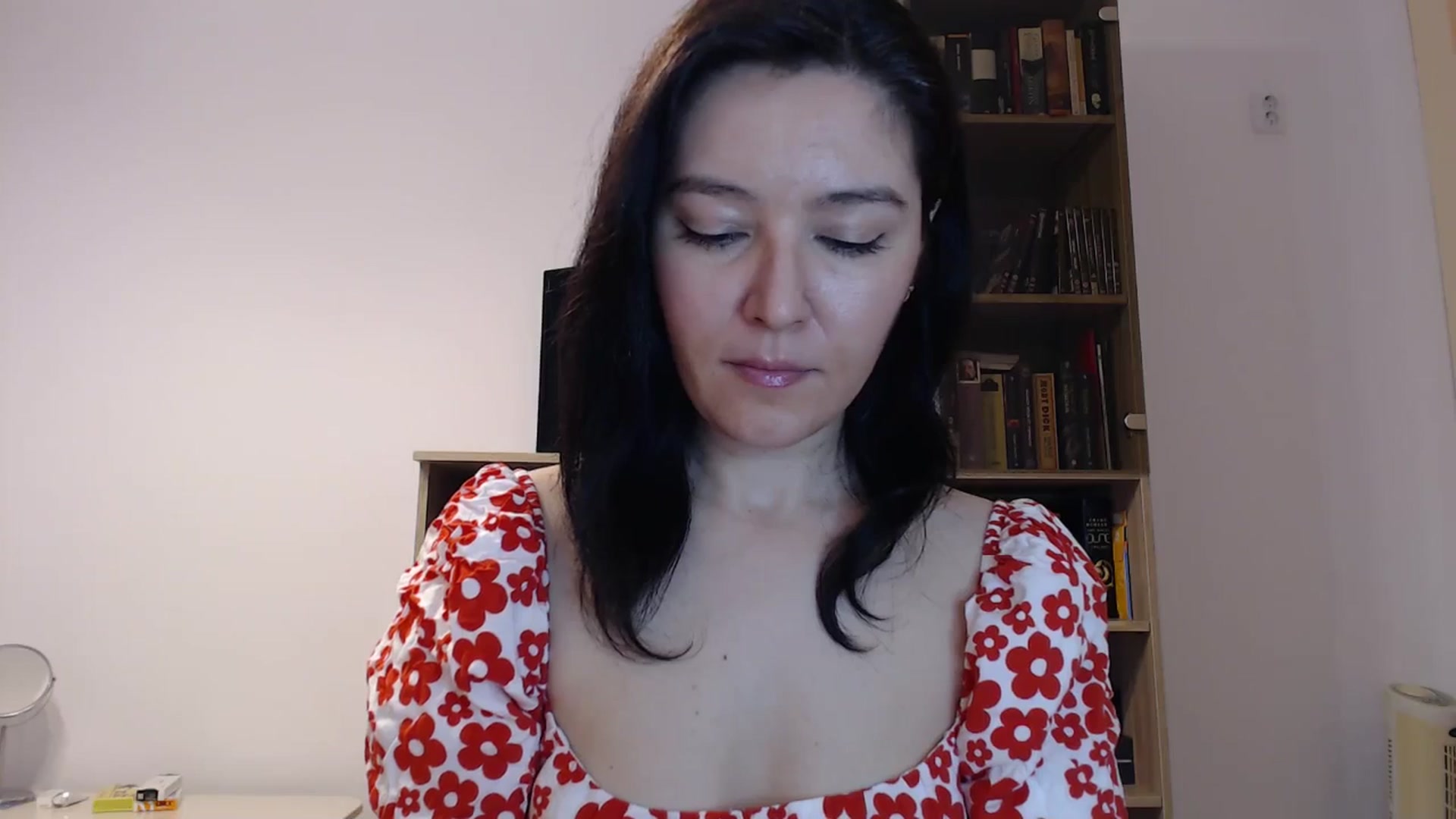 Gallery image thumbnail from SailorJupitr's myfreecams stream on, 10/27/2024, 19:58 image 7 of 20